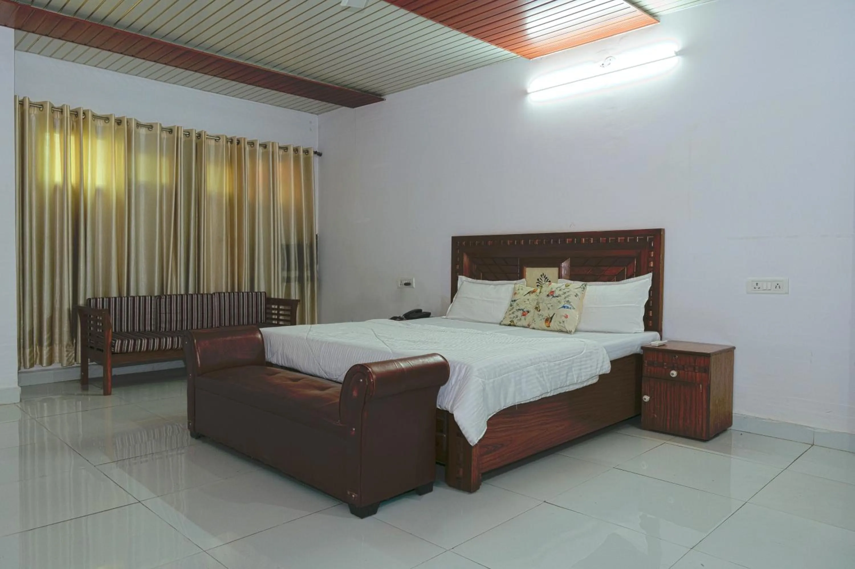 Bed in Embassy Suites