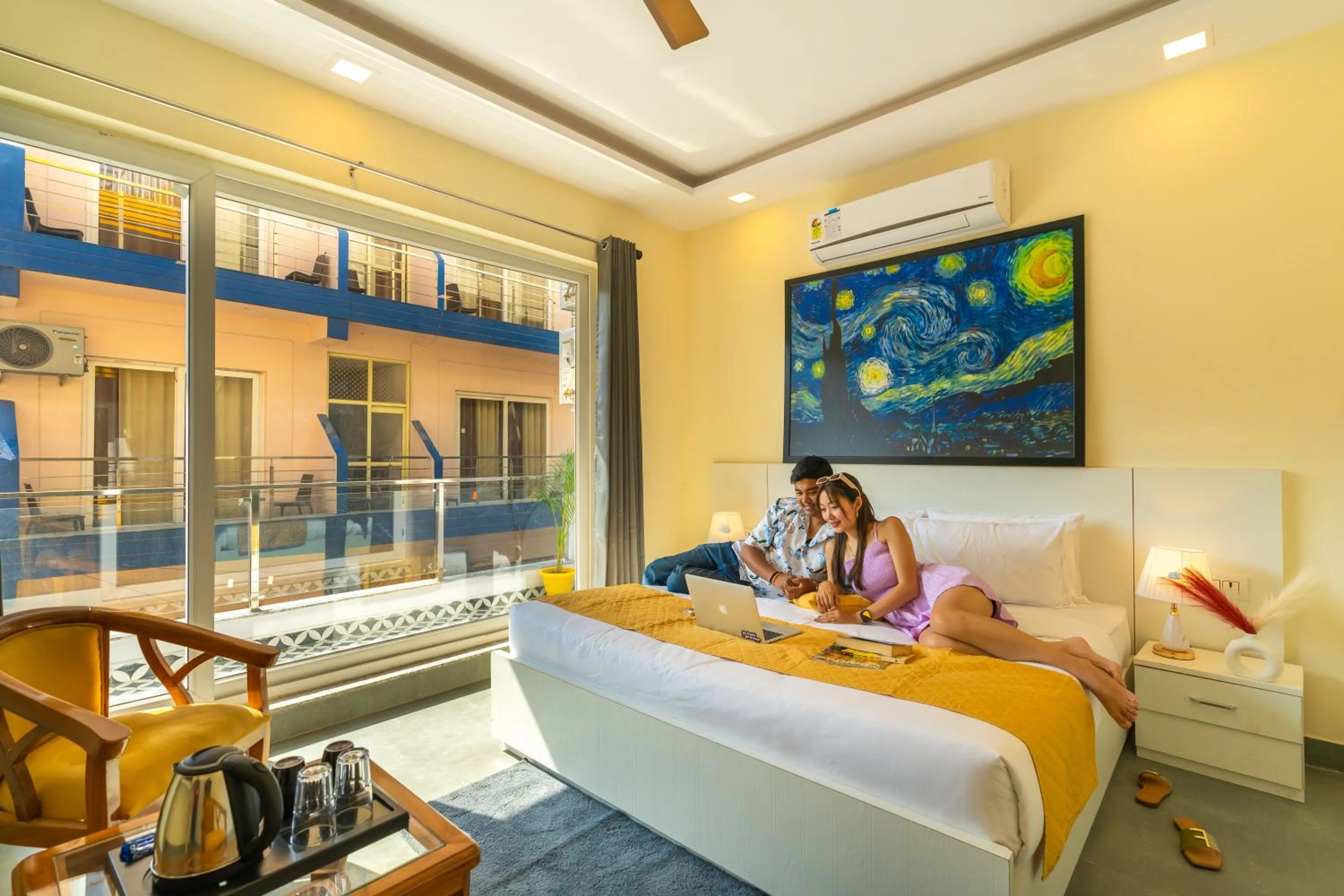 Bedroom, Bed in The Social Stays Rishikesh