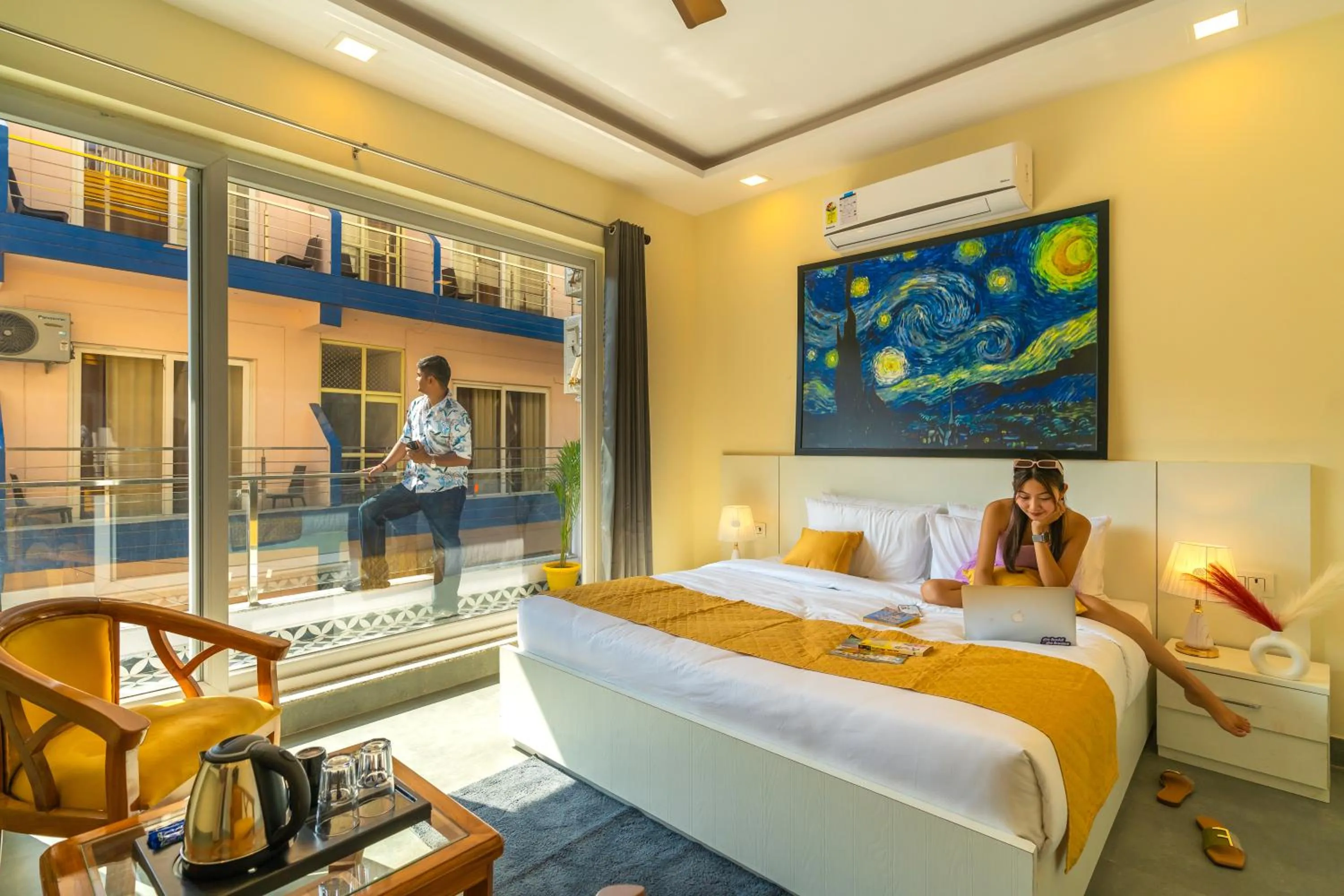 Photo of the whole room, Bed in The Social Stays Rishikesh