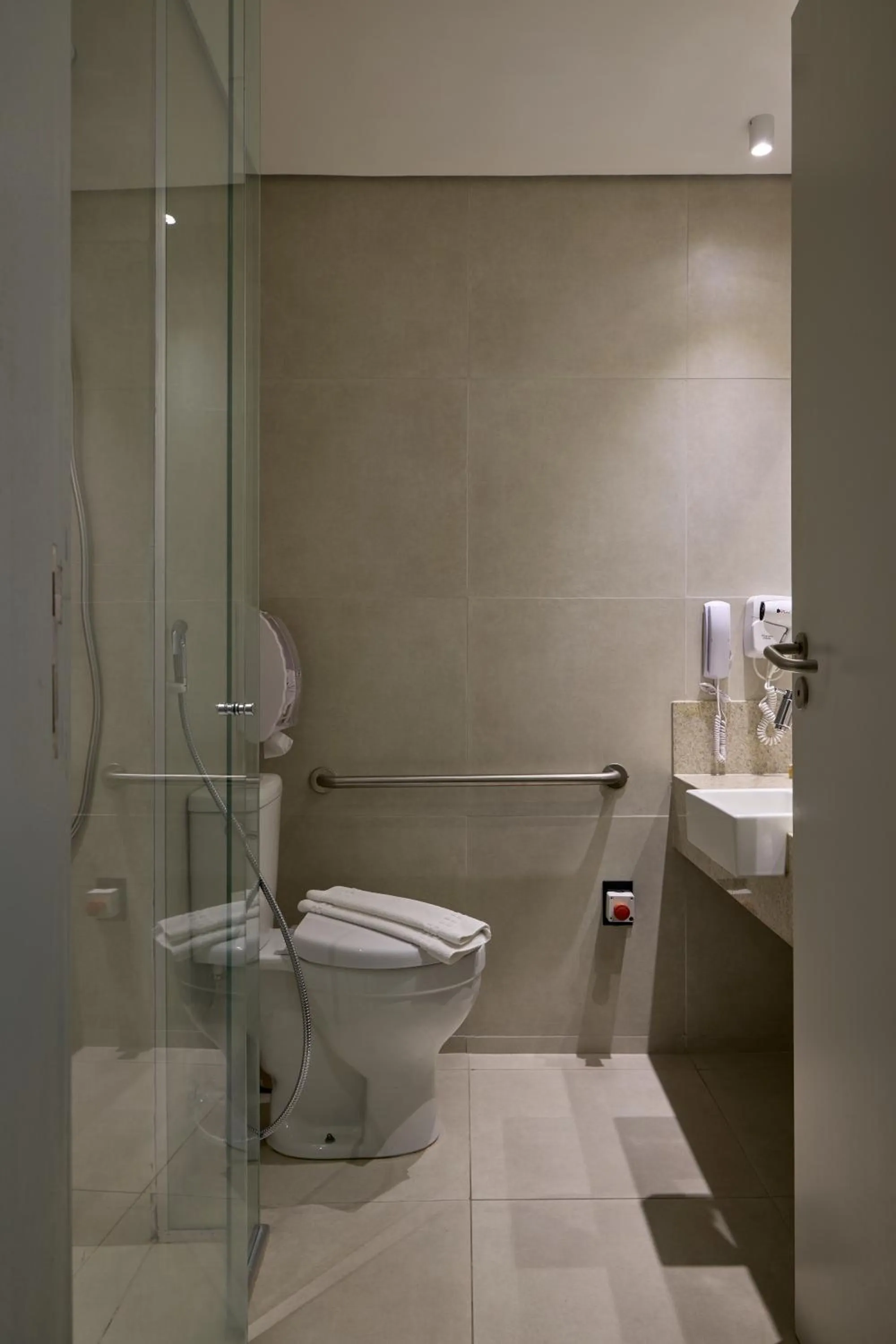 Bathroom in Mercure Belo Horizonte Lourdes