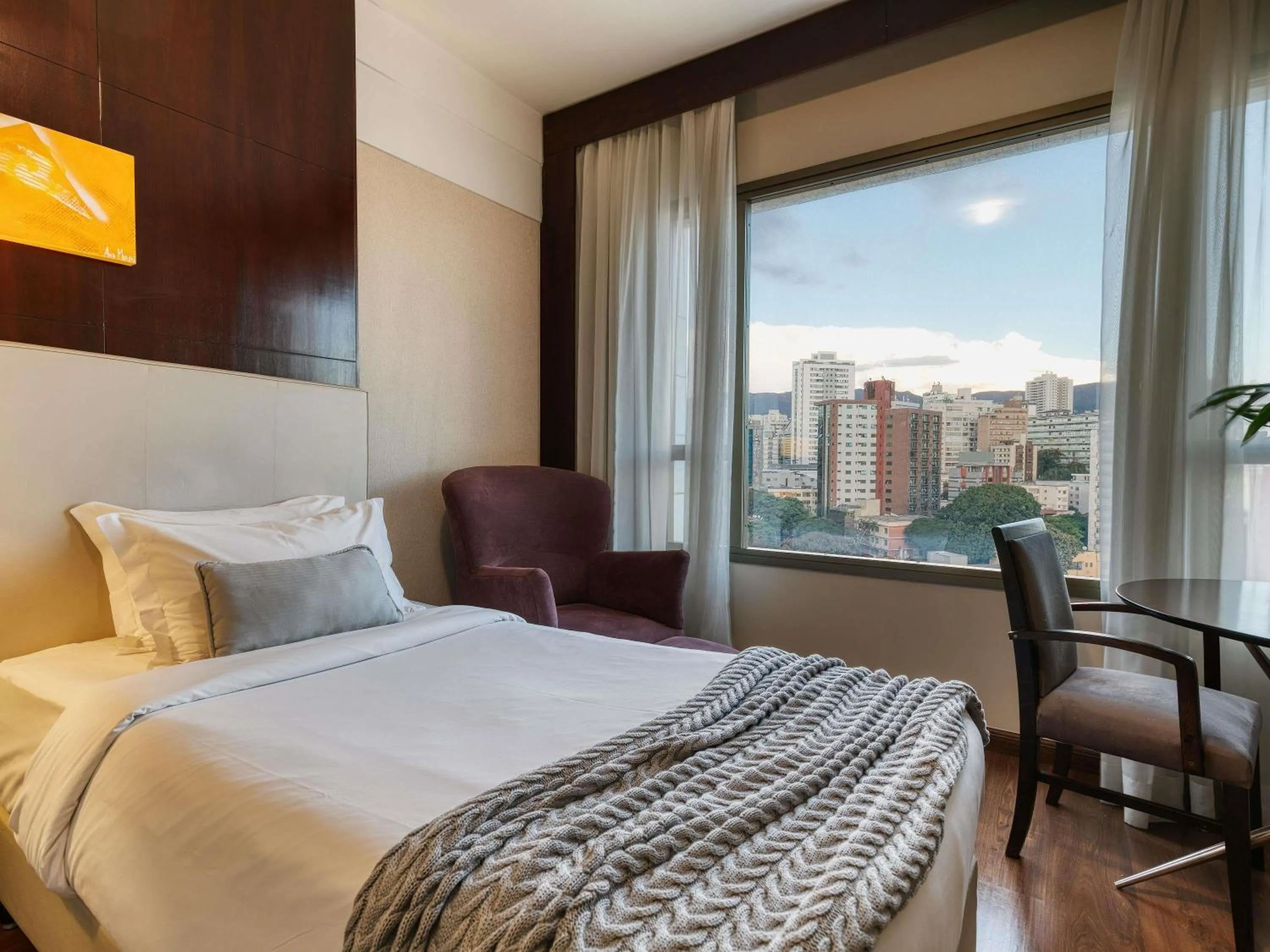 Bedroom, Bed in Mercure Belo Horizonte Lourdes