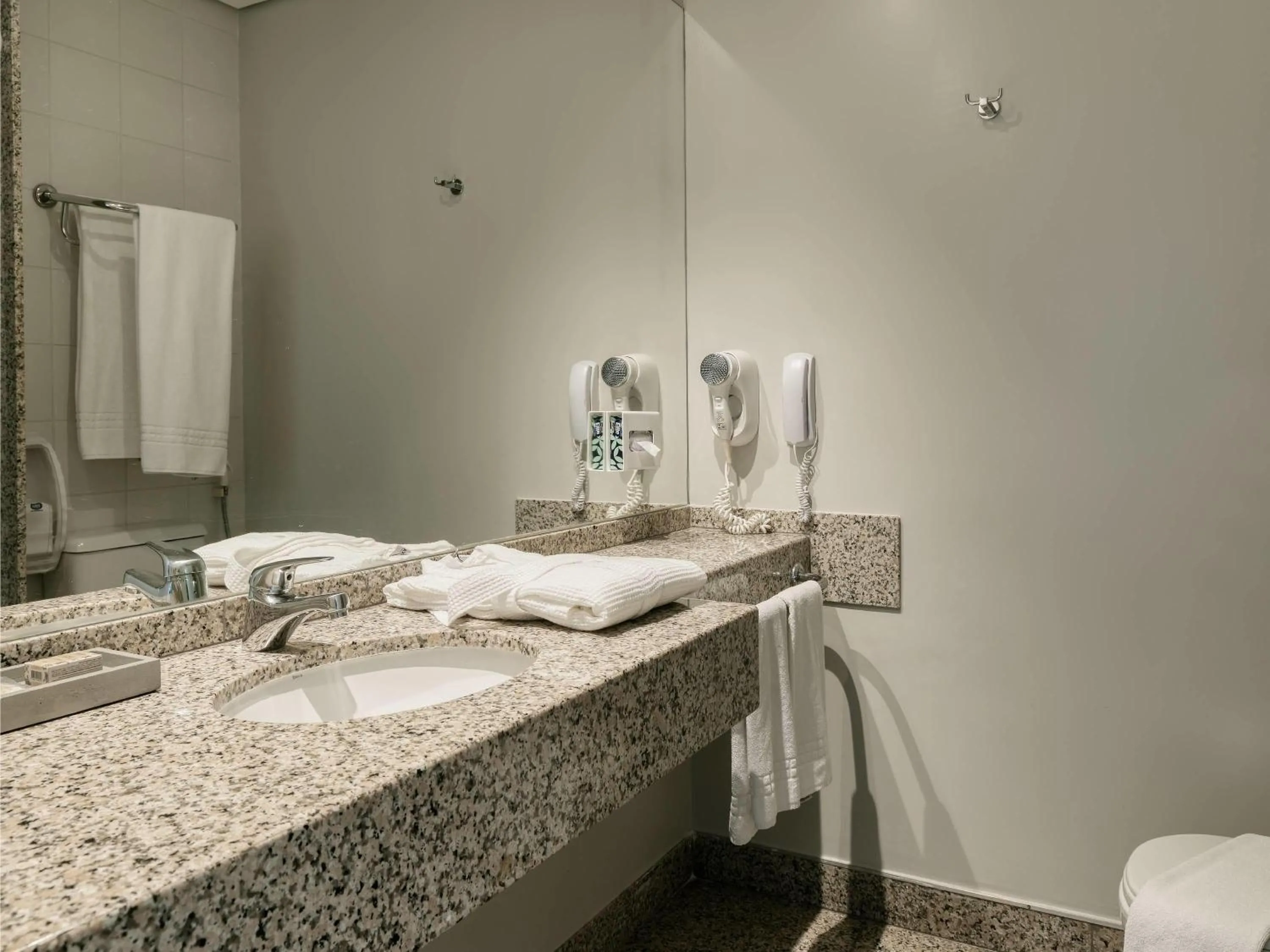 Bedroom in Mercure Belo Horizonte Lourdes