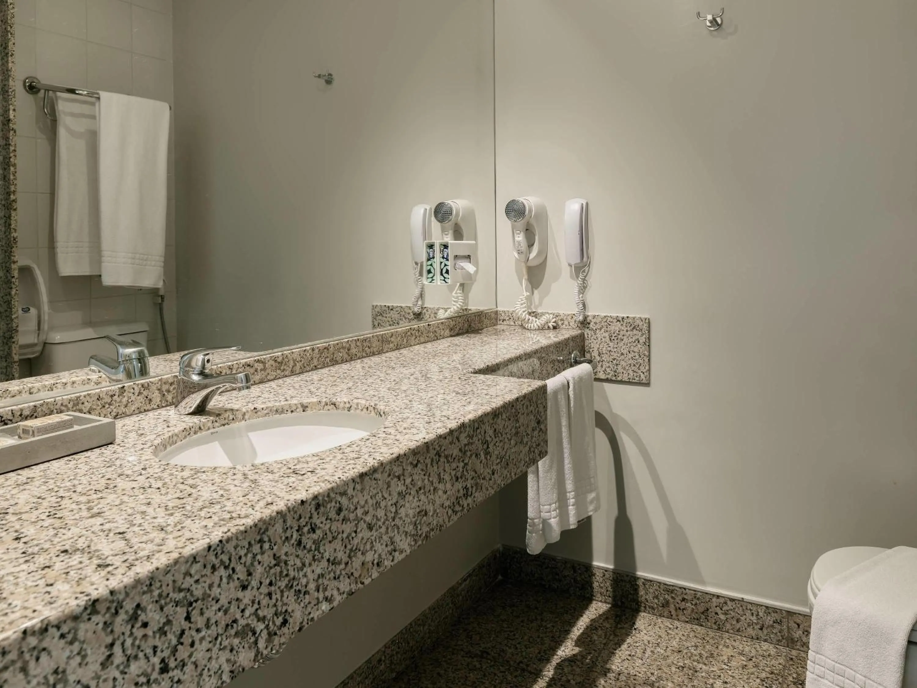 Bedroom in Mercure Belo Horizonte Lourdes