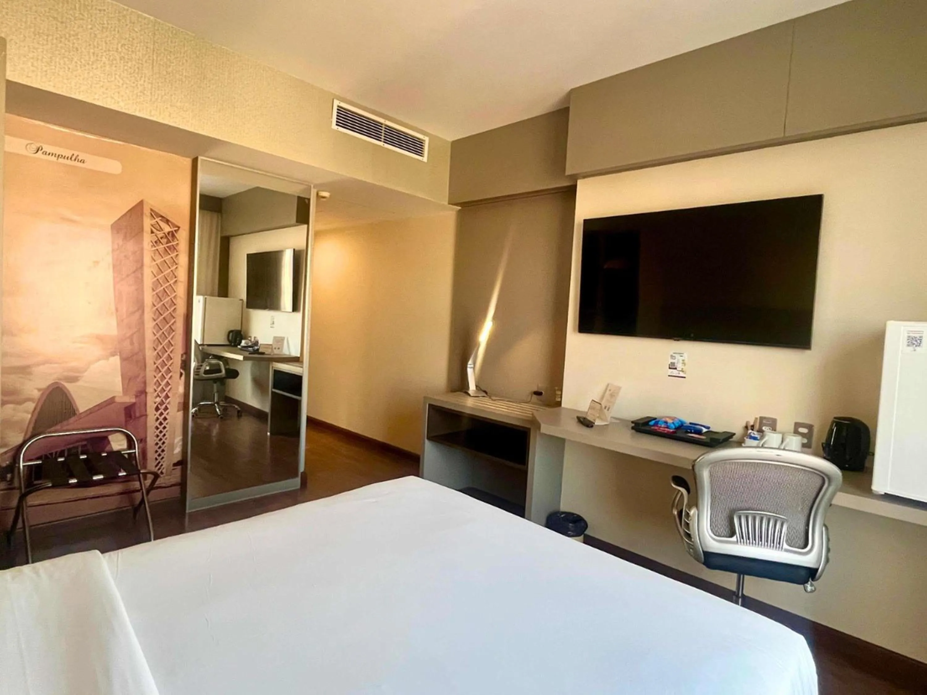 Bedroom, Bed in Mercure Belo Horizonte Lourdes