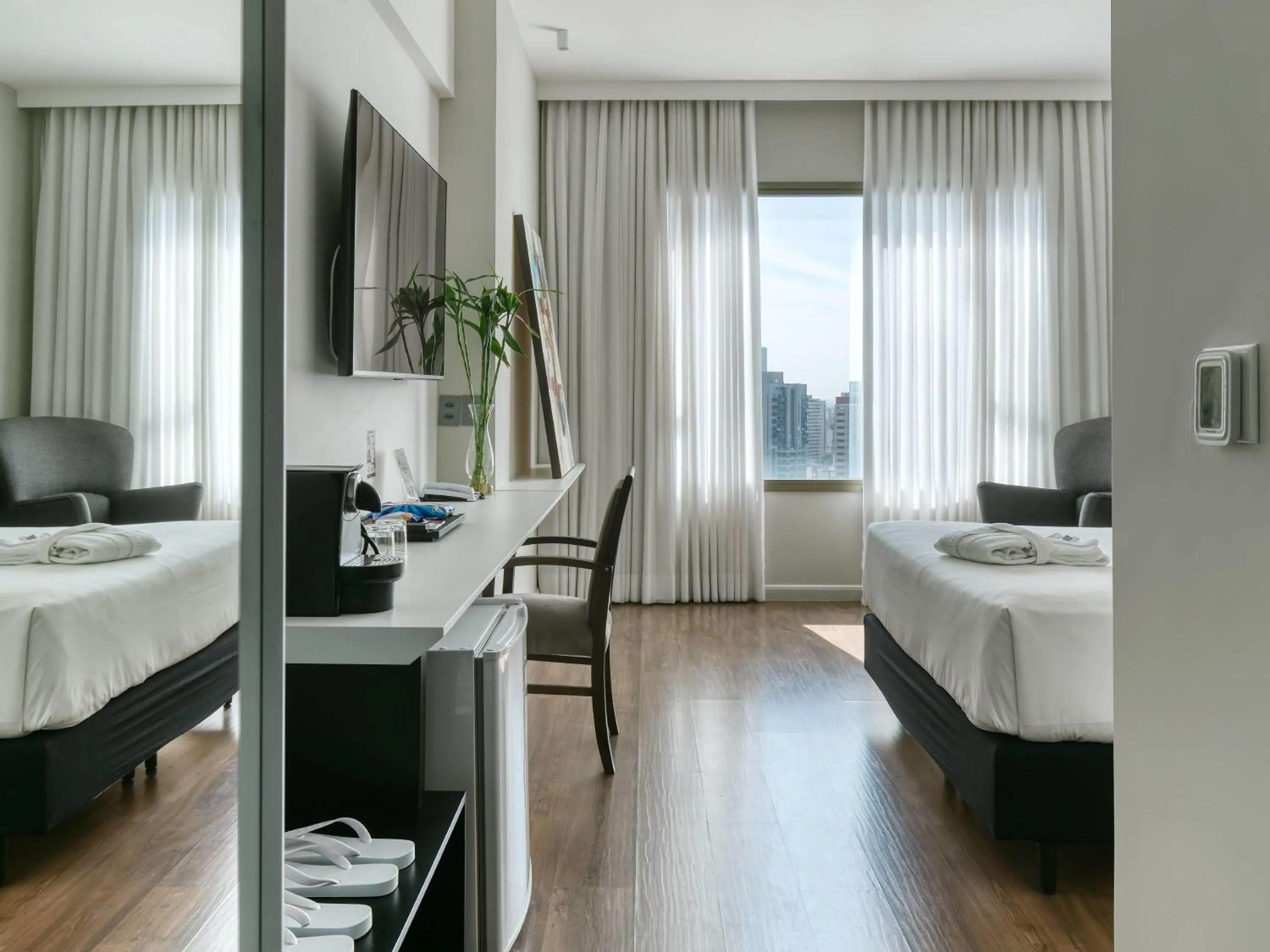 Bedroom, Bed in Mercure Belo Horizonte Lourdes