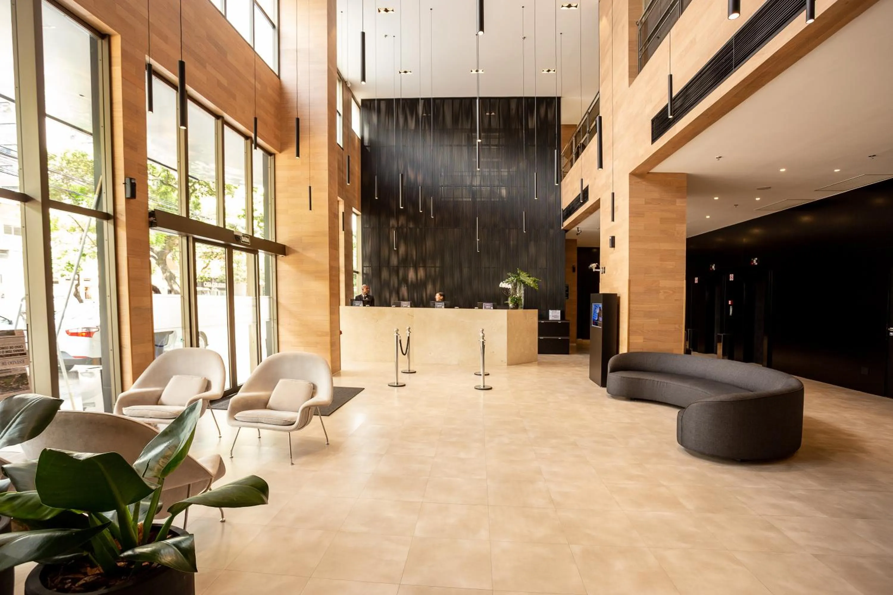 Lobby or reception in Mercure Belo Horizonte Lourdes