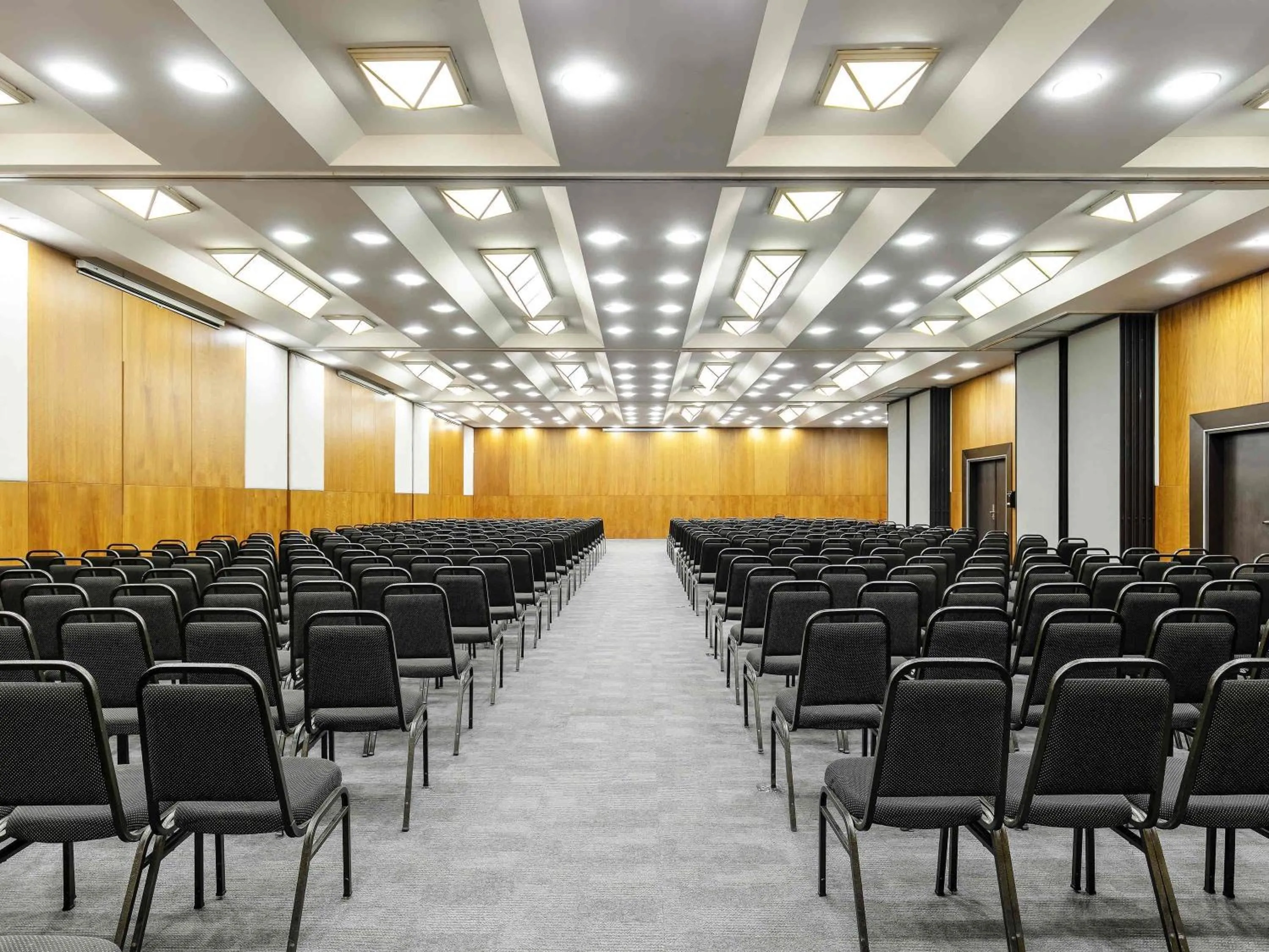 Meeting/conference room in Mercure Belo Horizonte Lourdes