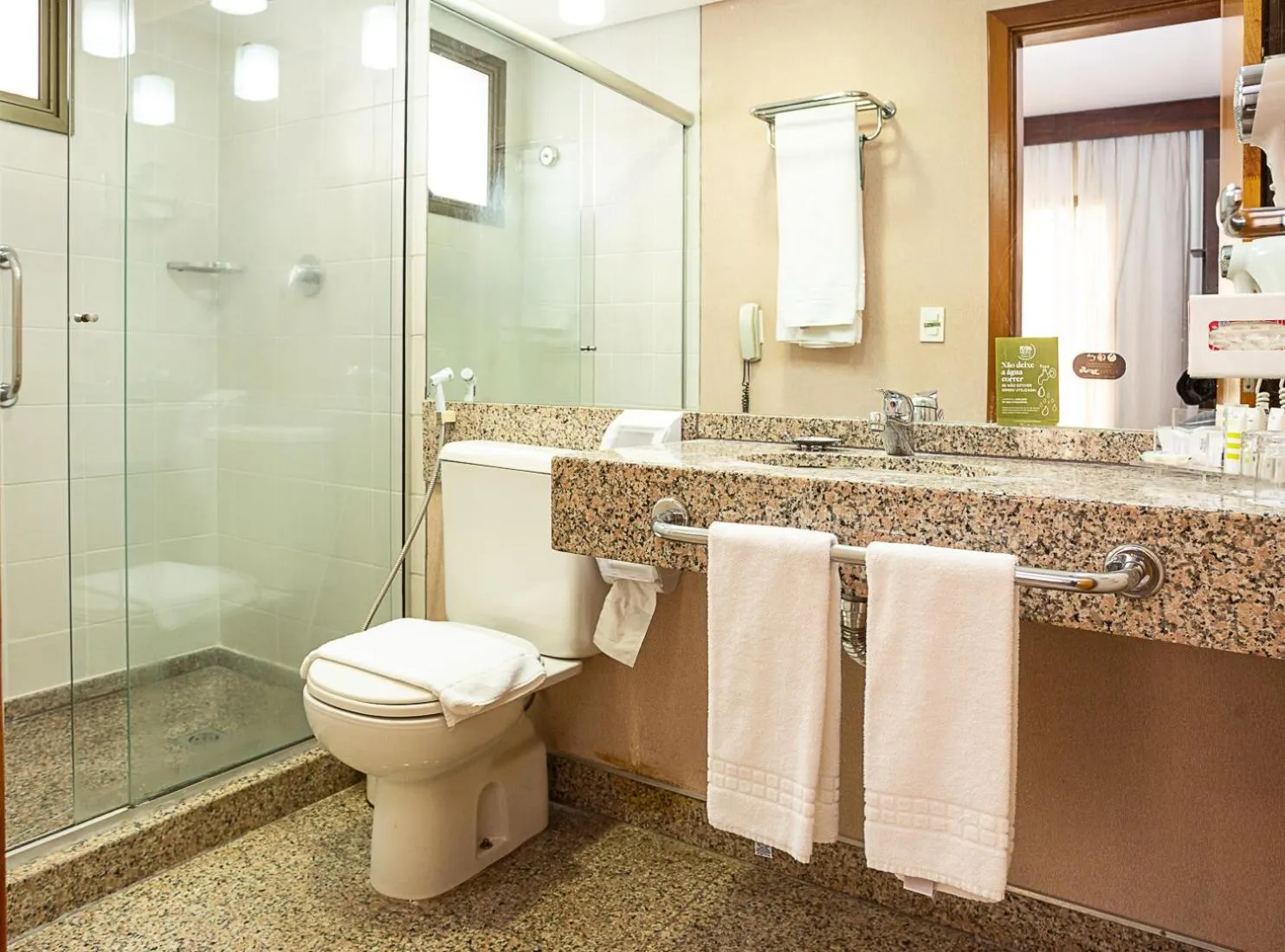 Bathroom in Mercure Belo Horizonte Lourdes