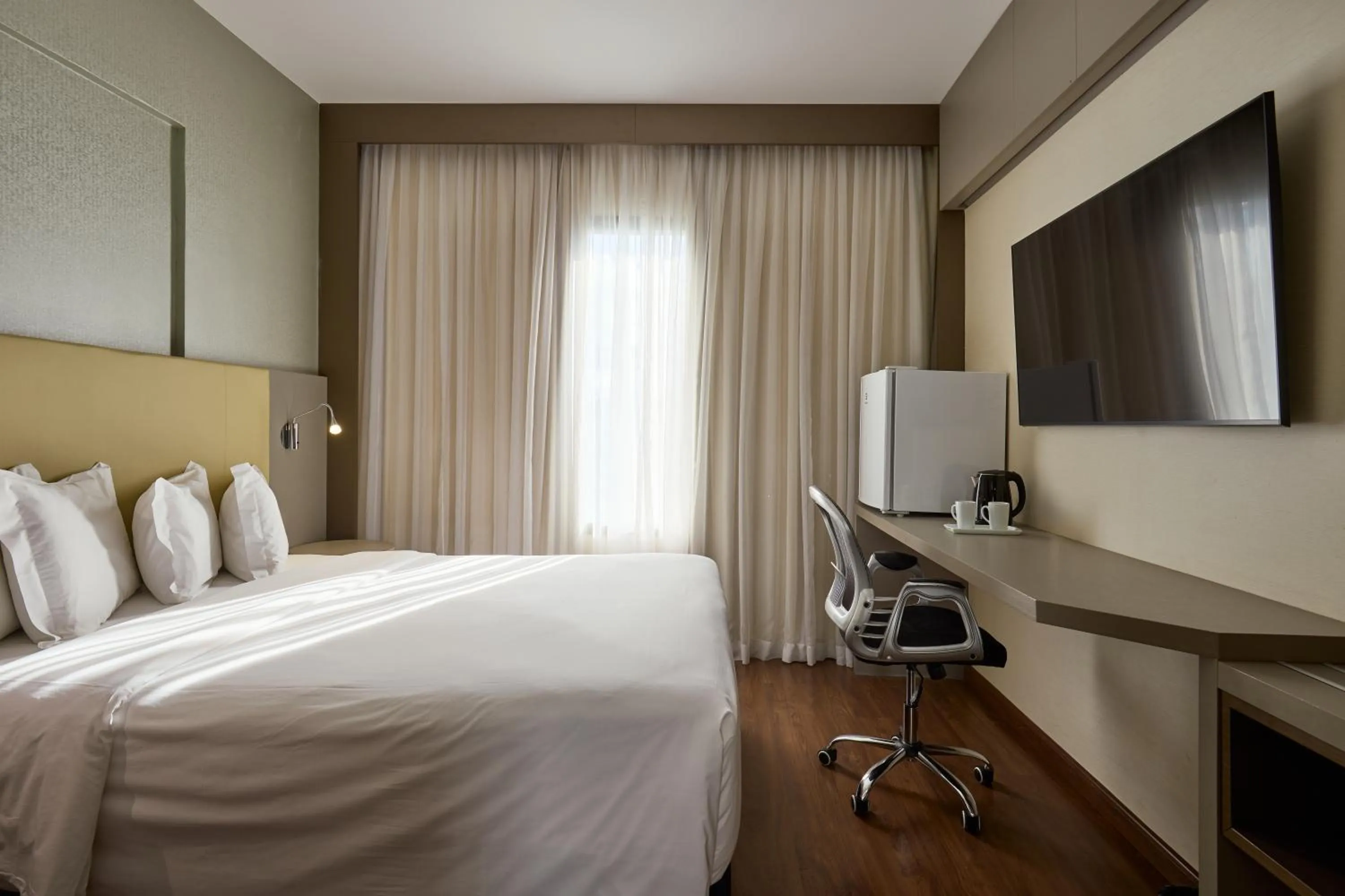 Bedroom, Bed in Mercure Belo Horizonte Lourdes