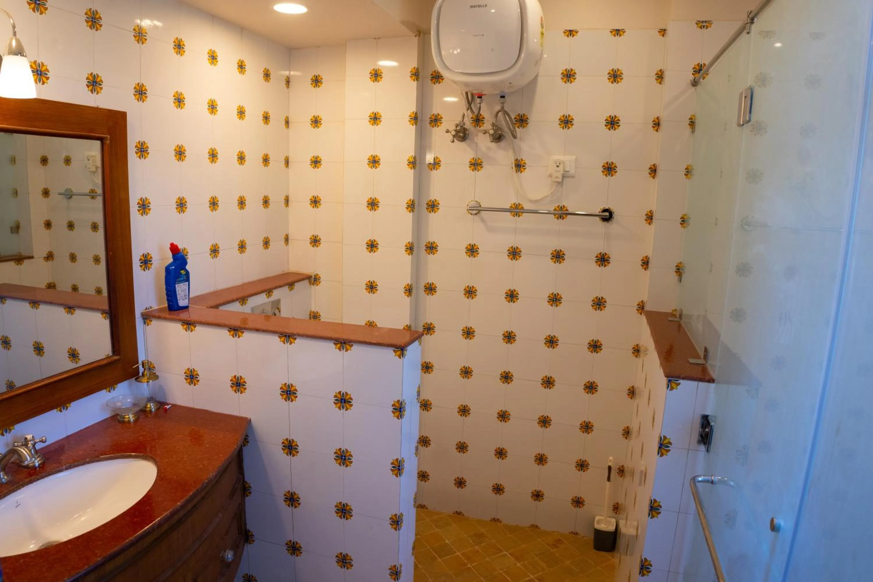 Shower in The Magnolia Lodge