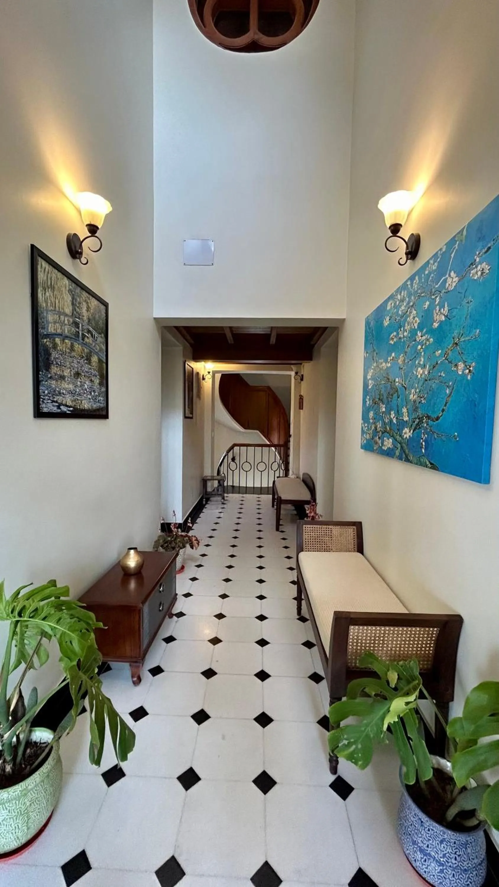 Seating area in The Magnolia Lodge