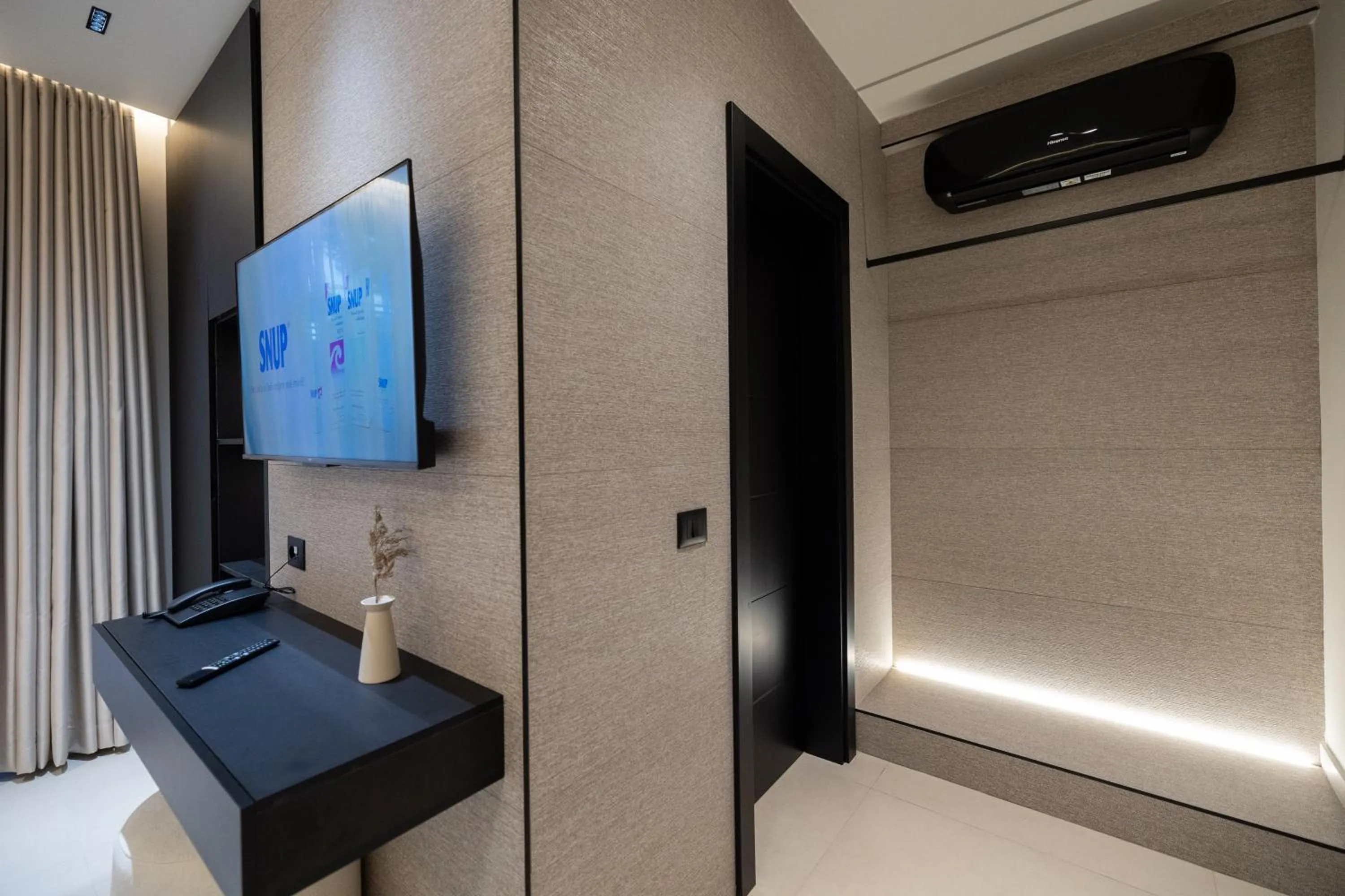 TV and multimedia in Hotel Beke