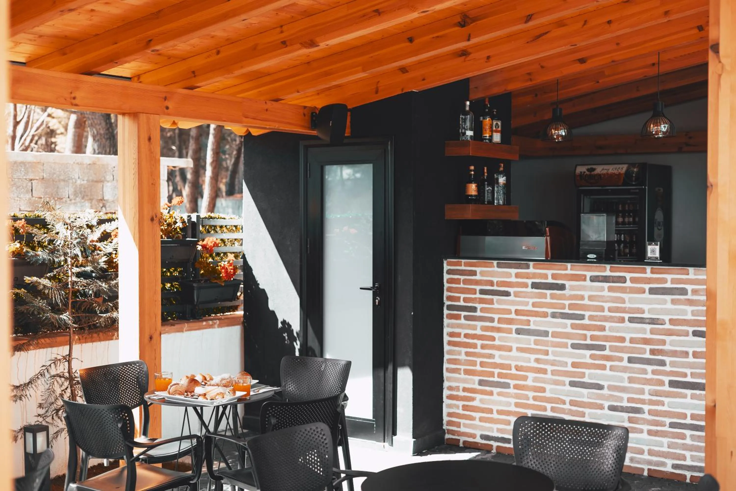 Buffet breakfast in Hotel Beke