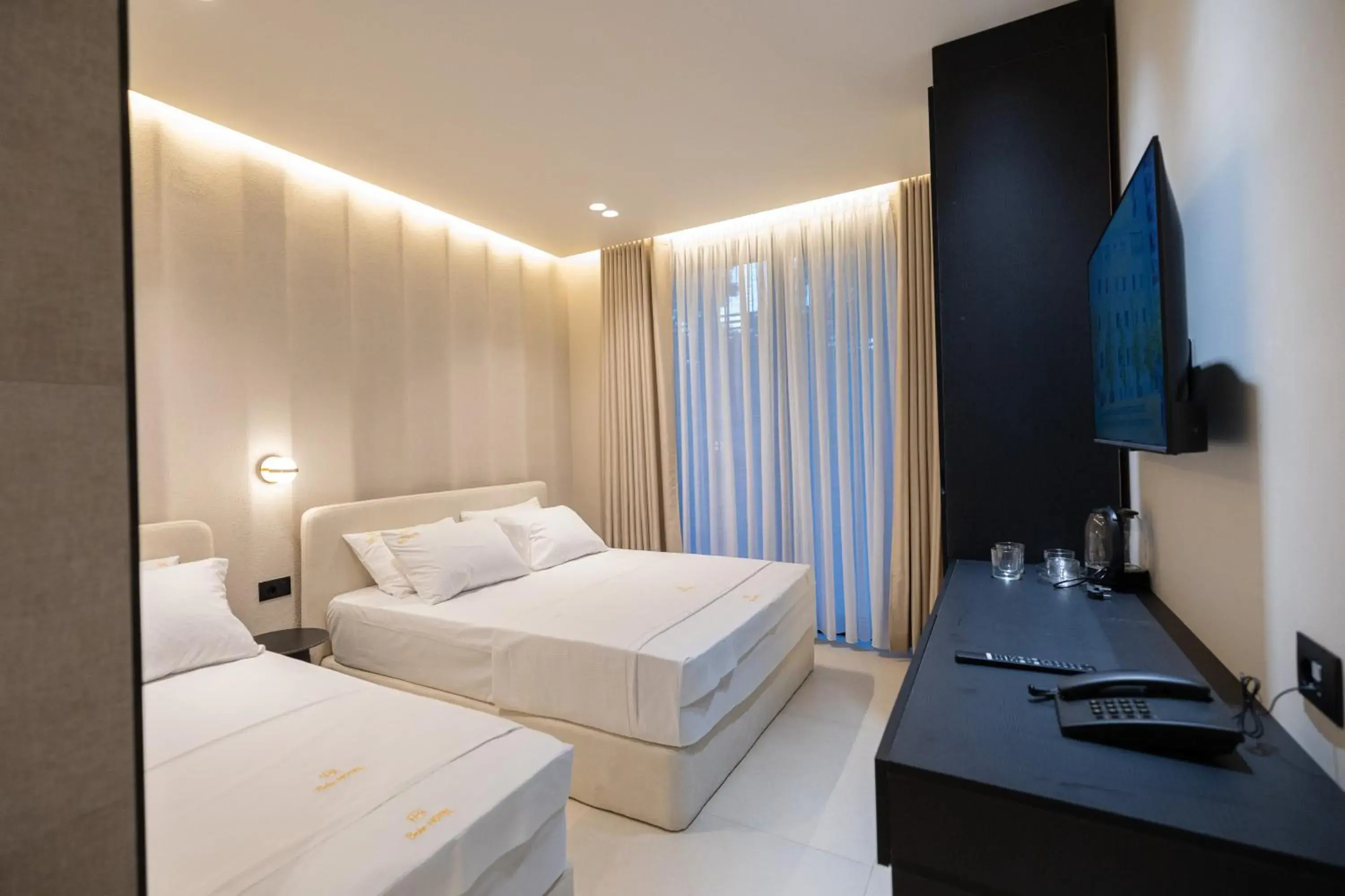 Luxury Triple Room in Hotel Beke Luxury Triple Room in Hotel Beke