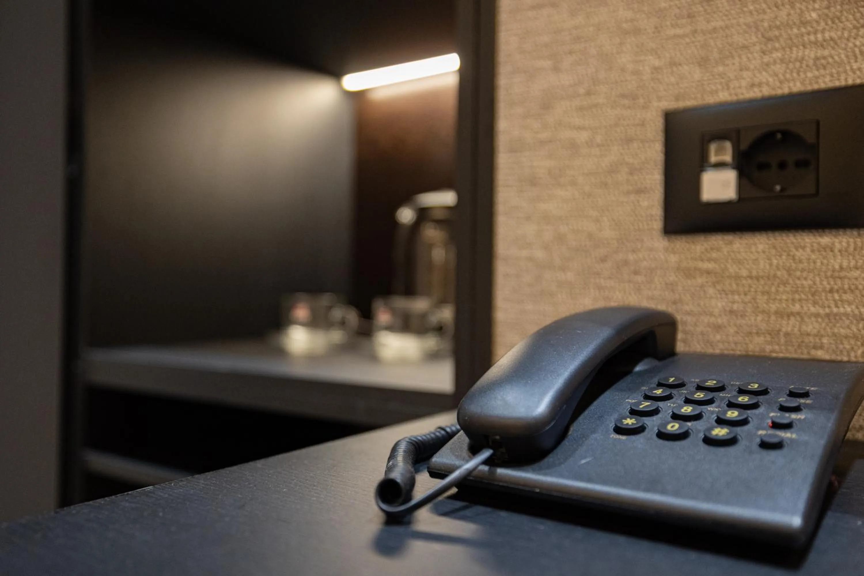 room service in Hotel Beke