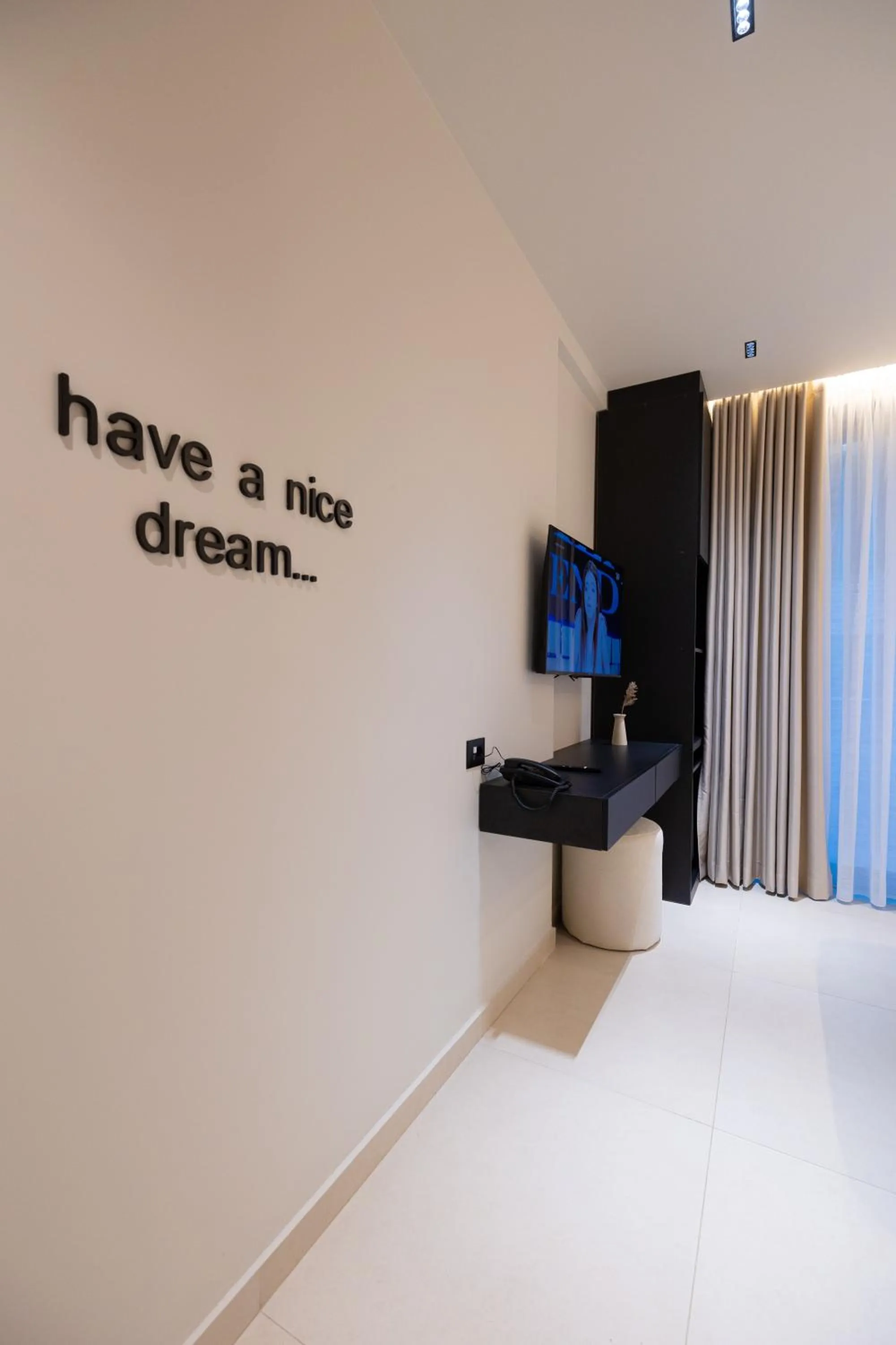 TV and multimedia in Hotel Beke