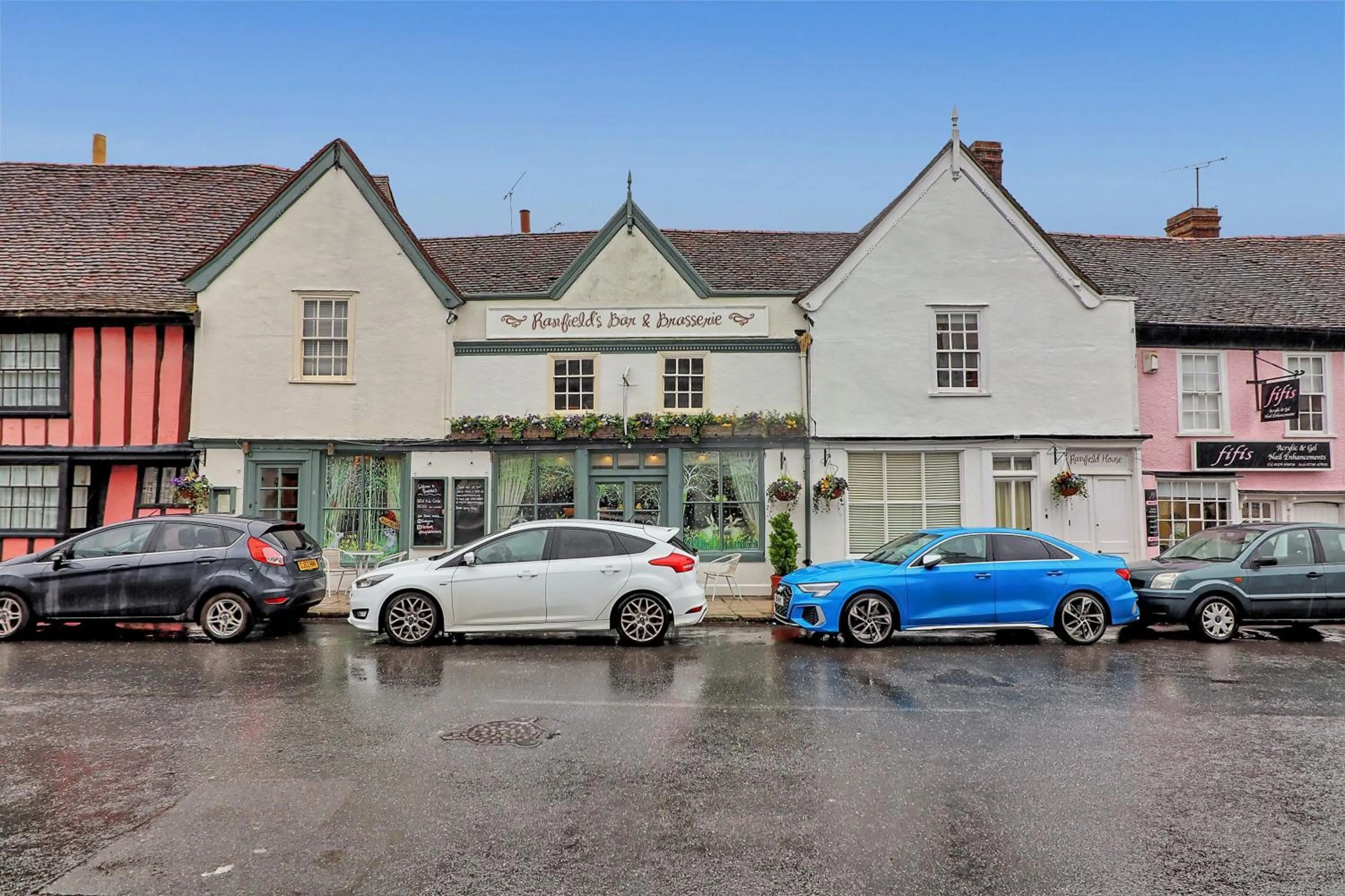 Street view in Ranfield's Brasserie Hotel Rooms