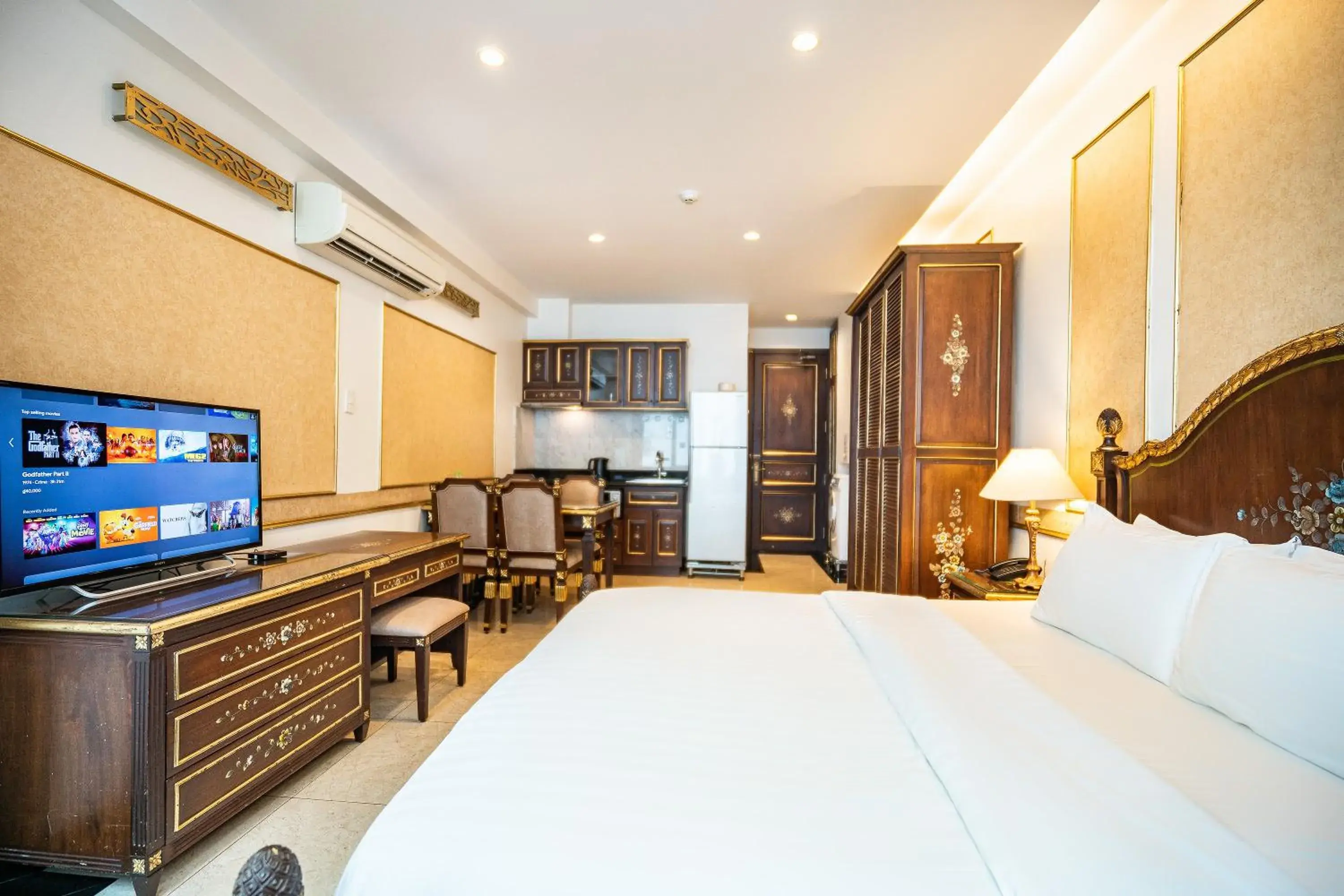 TV and multimedia, Bed in Nicecy Hotel - Apartment Sai Gon City TV and multimedia, Bed in Nicecy Hotel - Apartment Sai Gon City