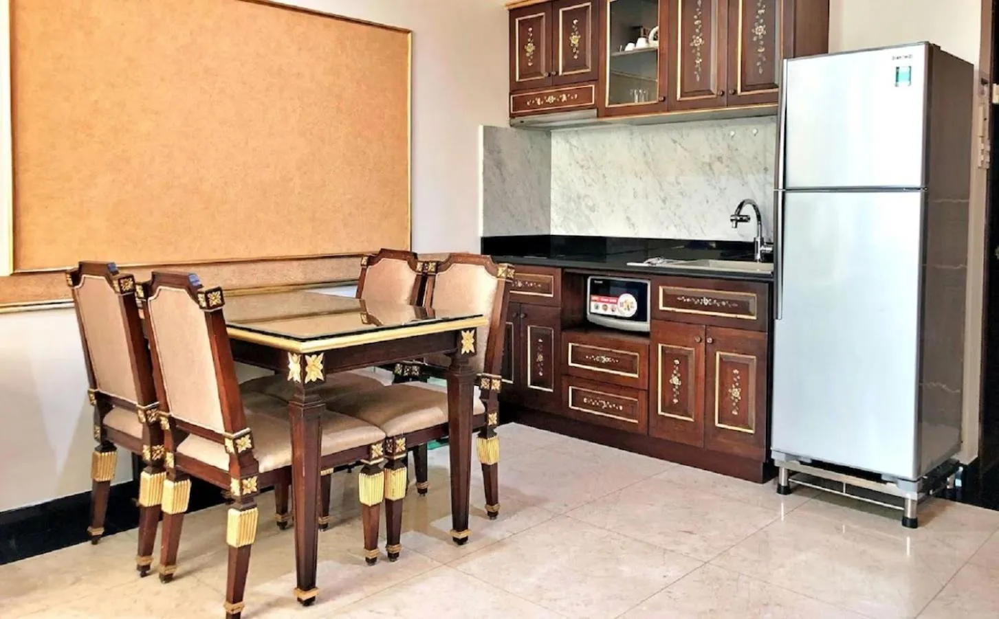 Dining area in Nicecy Hotel - Apartment Sai Gon City