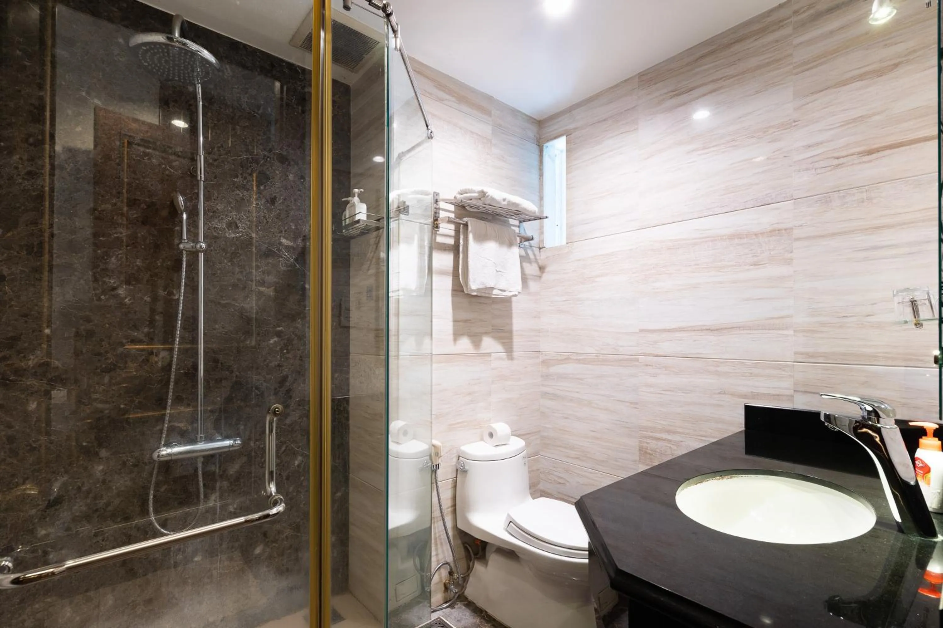 Bathroom in Nicecy Hotel - Apartment Sai Gon City