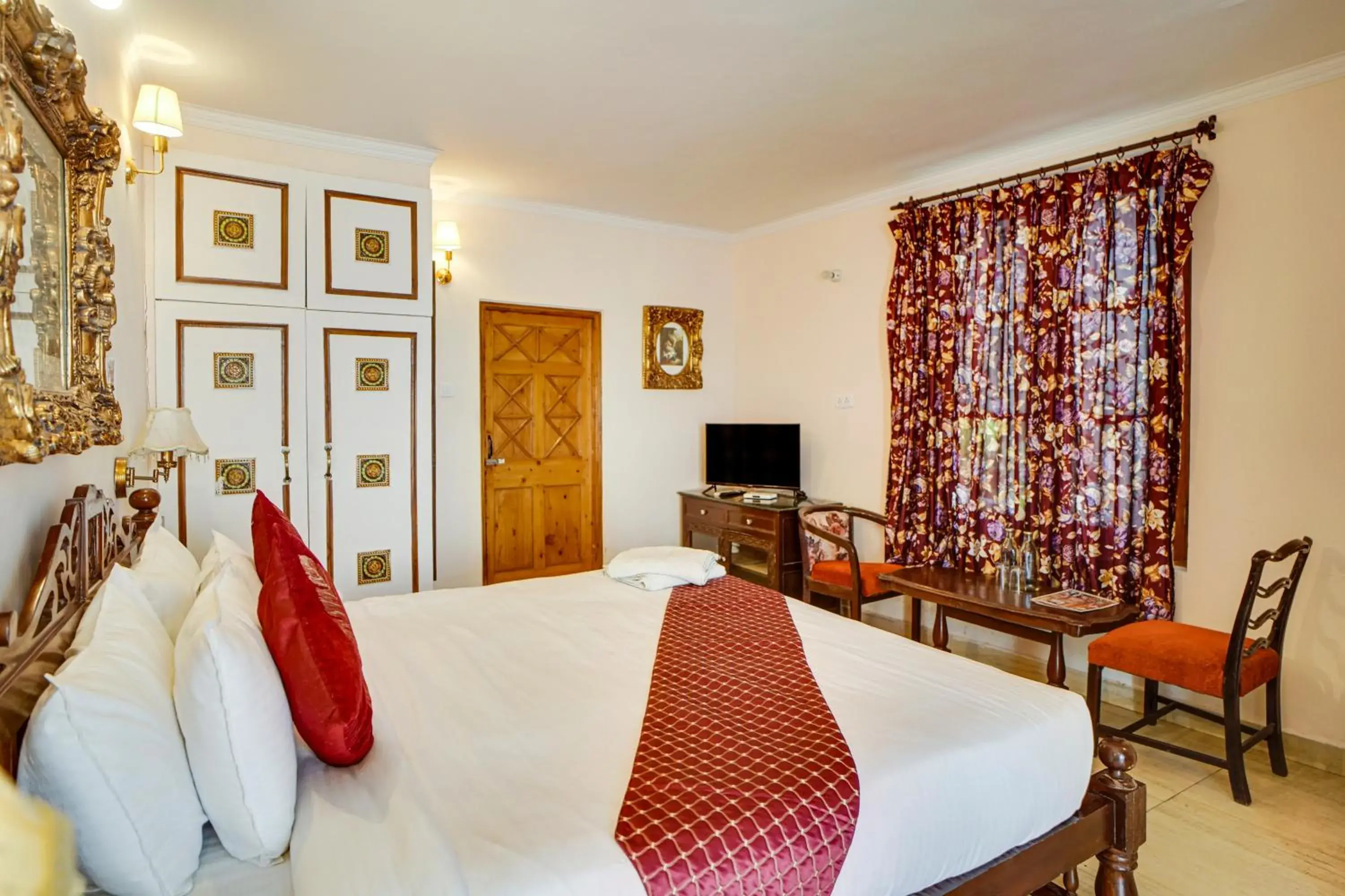 Bed in Shimla British Resort Bed in Shimla British Resort