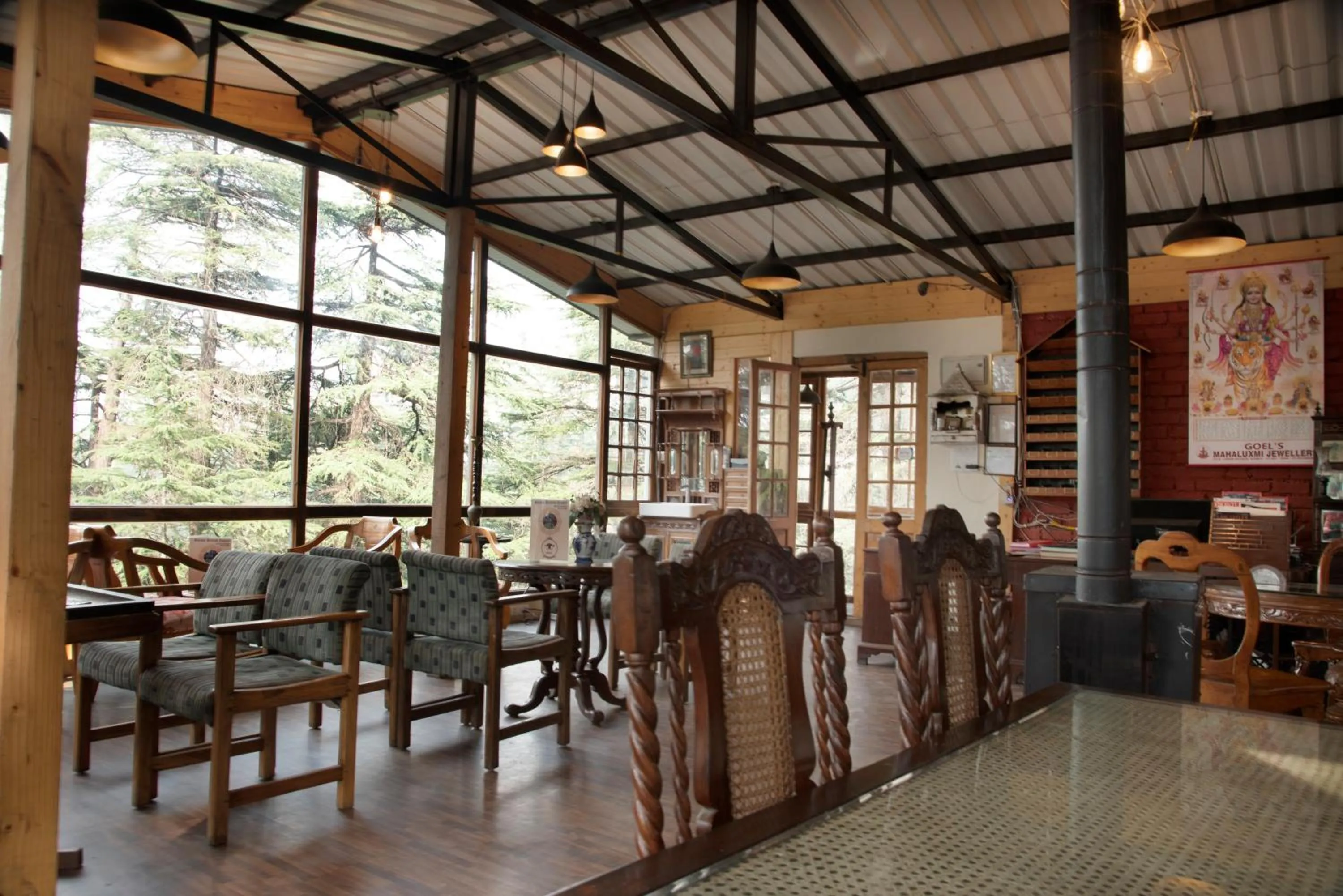 Restaurant/places to eat in Shimla British Resort