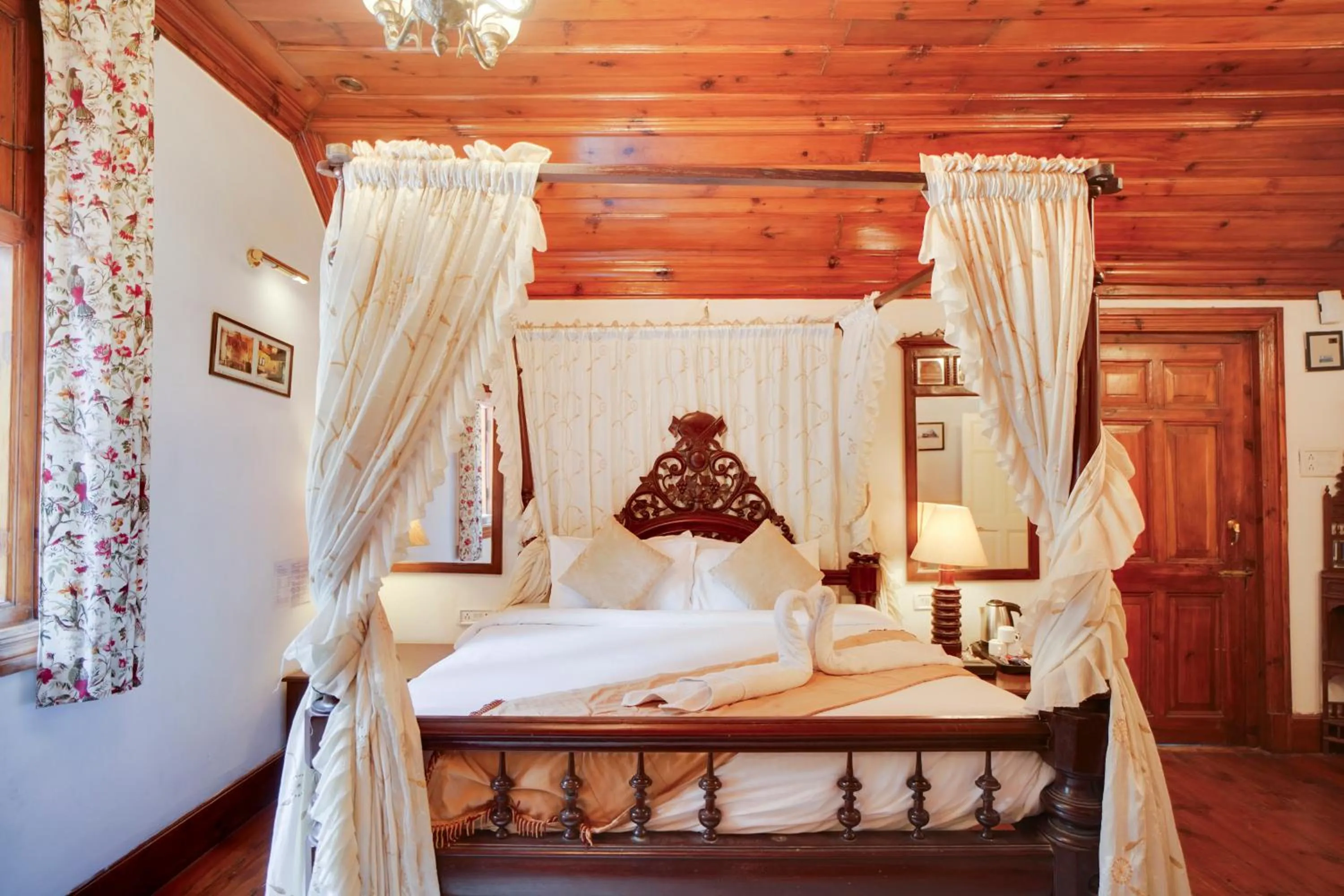 Bed in Shimla British Resort