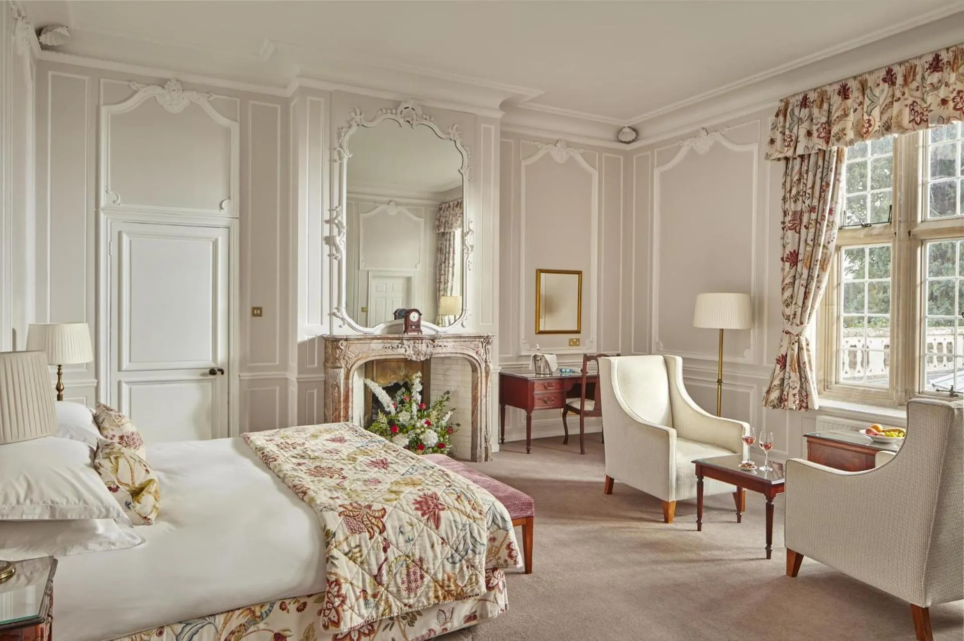 Bedroom, Bed in Tylney Hall Hotel