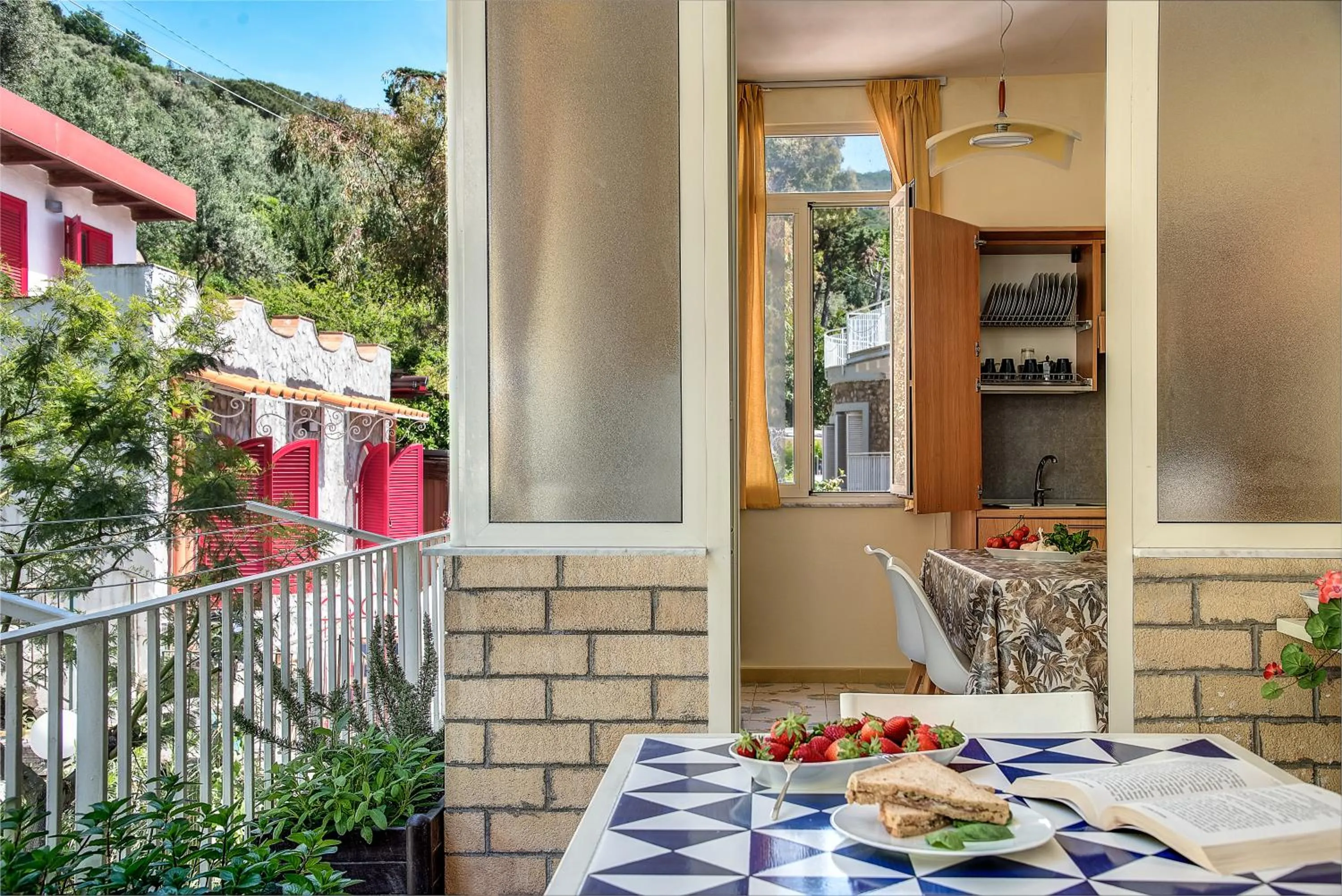 Kitchen or kitchenette in Rooftop Nerano - Amazing Sea View