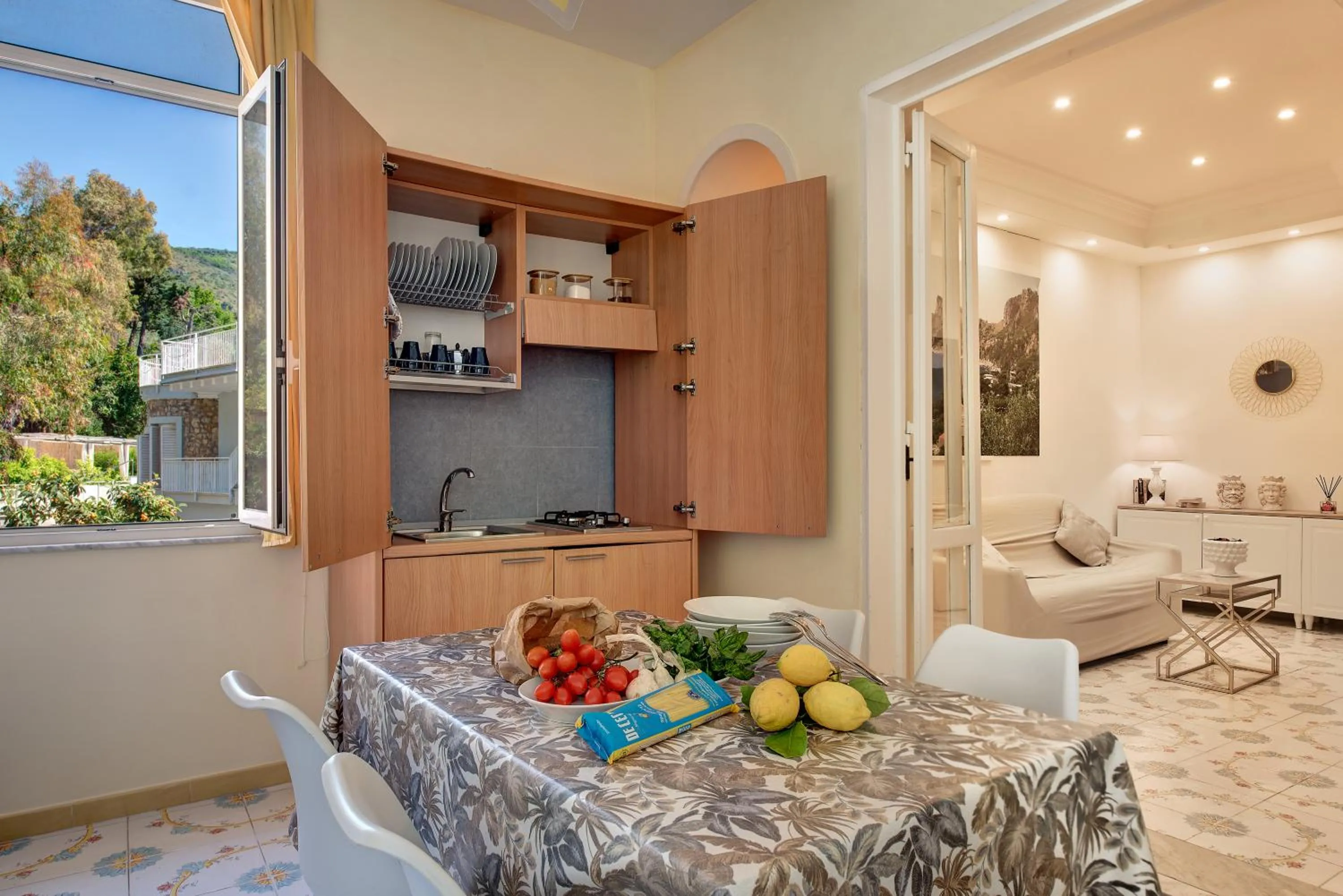 Kitchen or kitchenette in Rooftop Nerano - Amazing Sea View