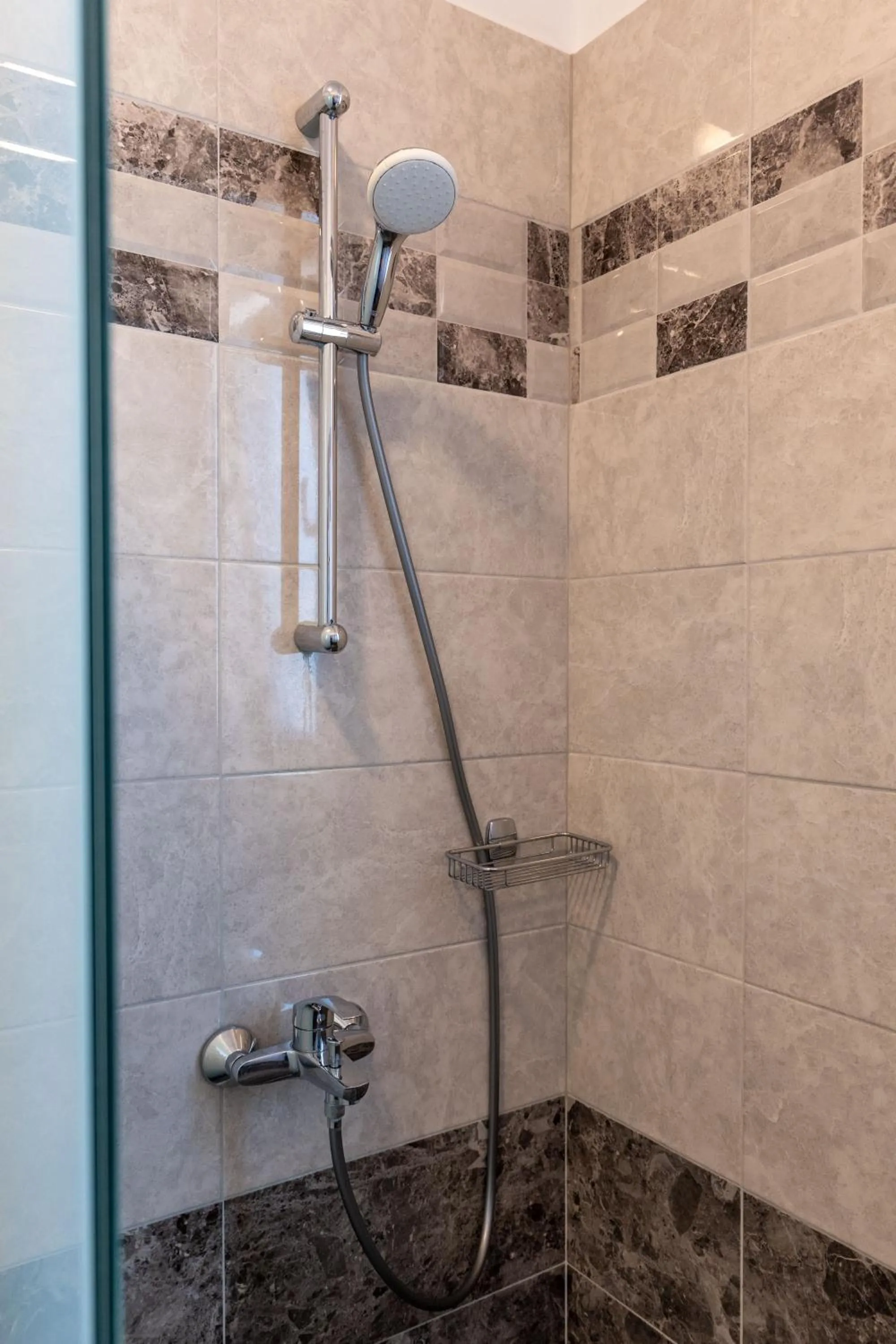 Shower in Golden Hotel