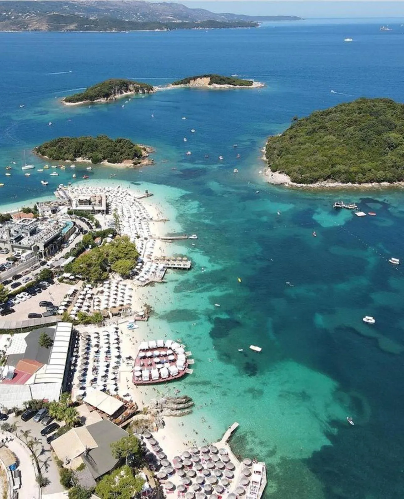 Nearby landmark in Golden Hotel