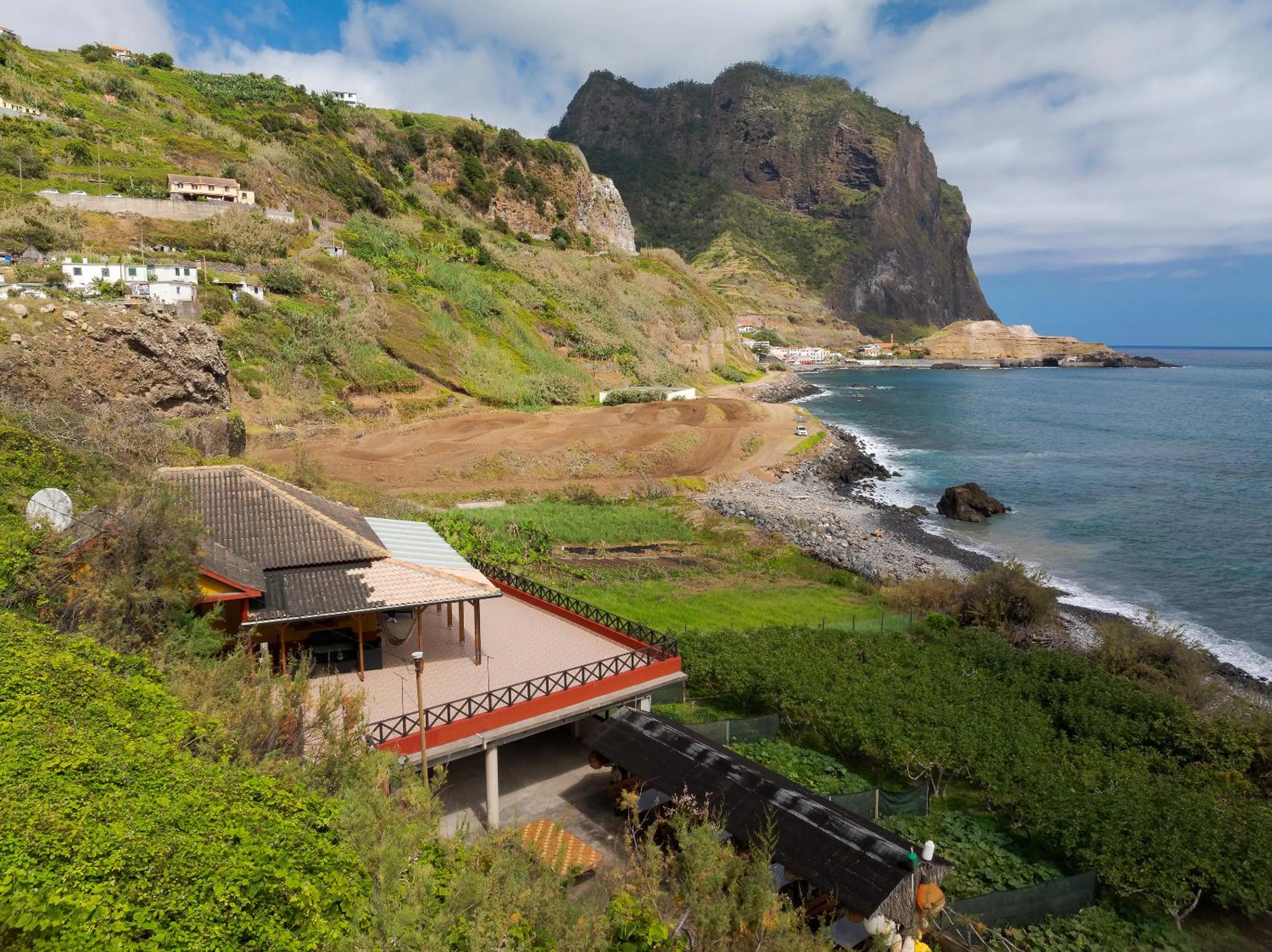 Maiata Beach House by Holiday Rental Madeira
