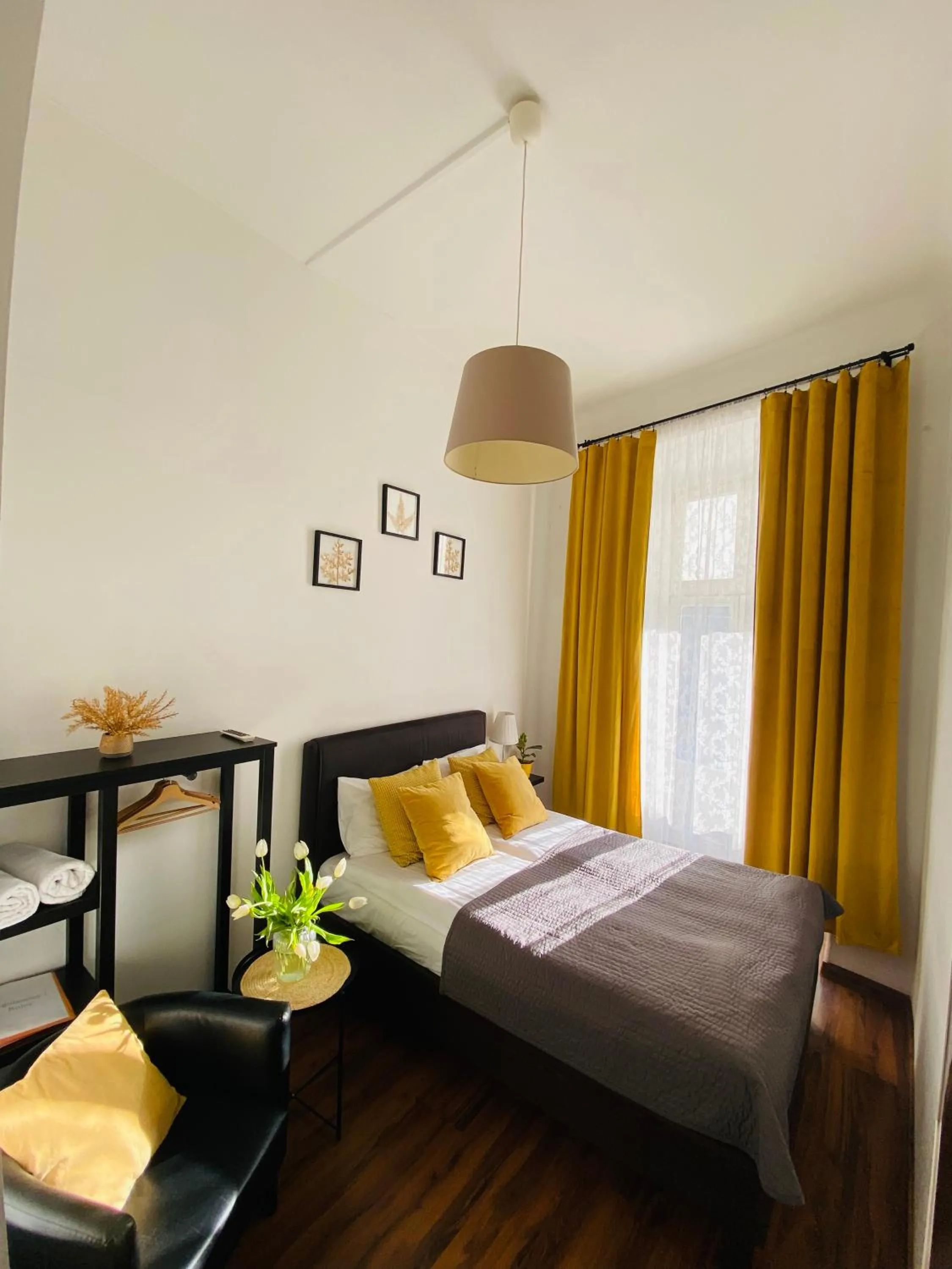 Krakow Apartments & Rooms