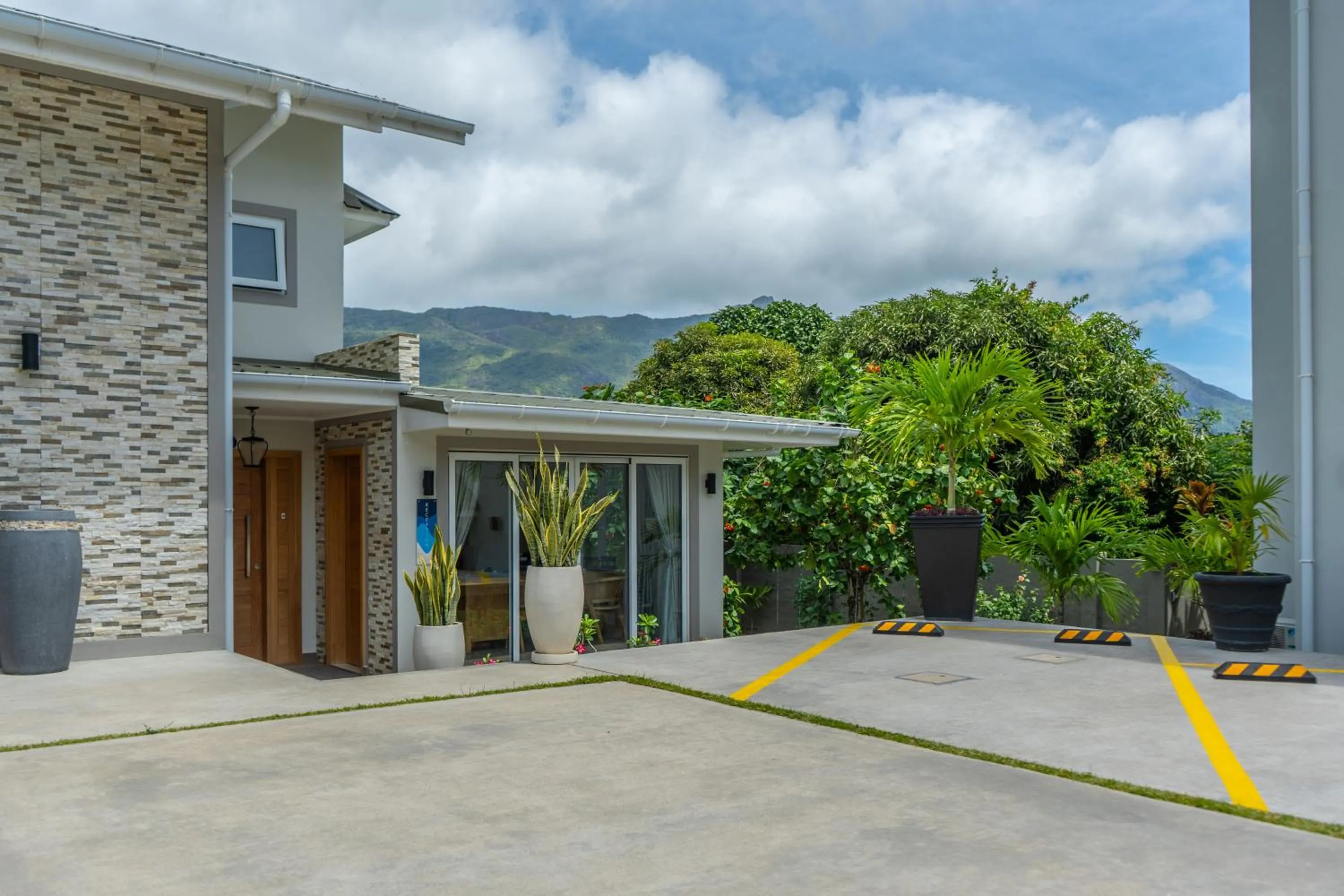 Lobby or reception in Summer Sand Holiday Apartments
