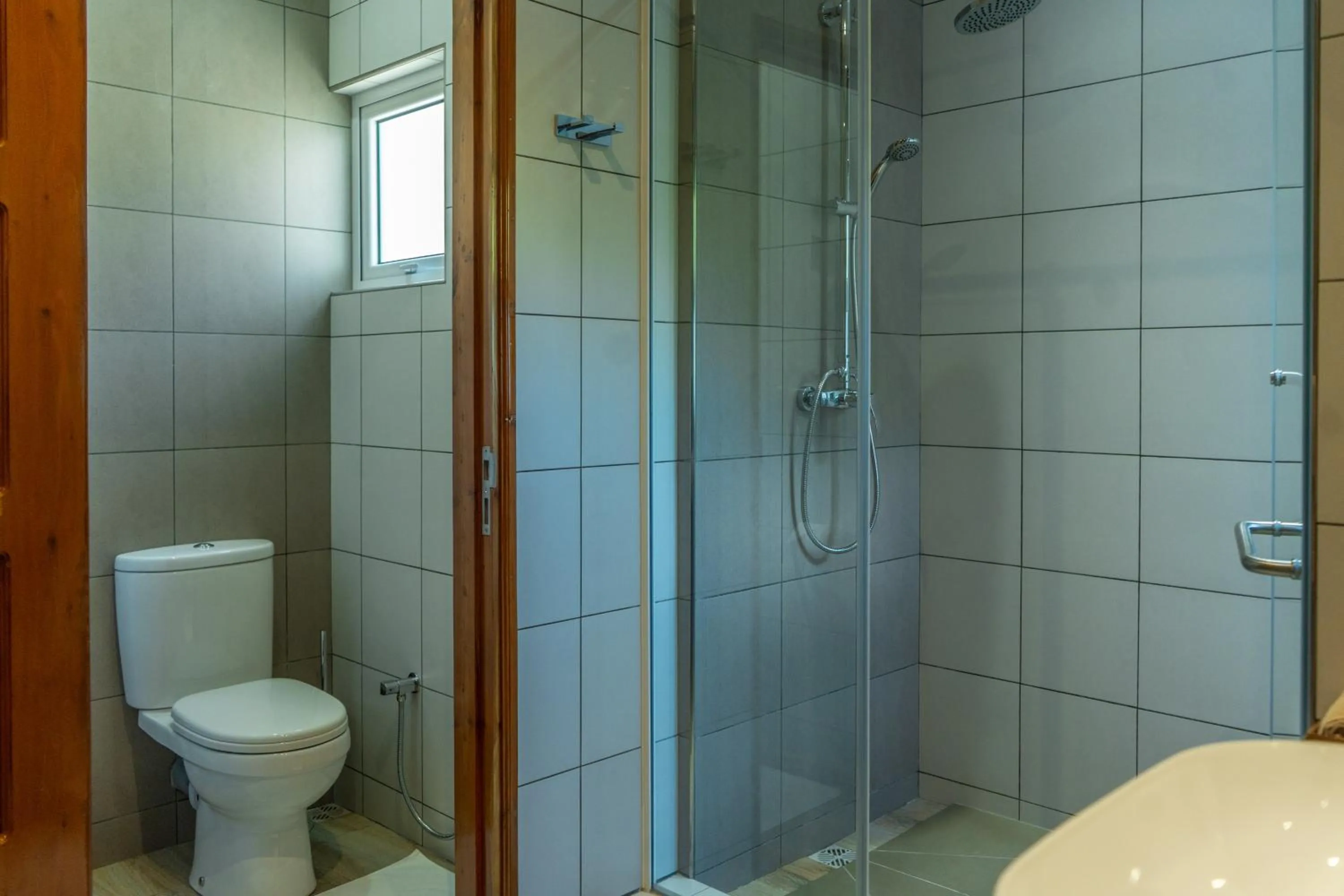 Bathroom in Summer Sand Holiday Apartments