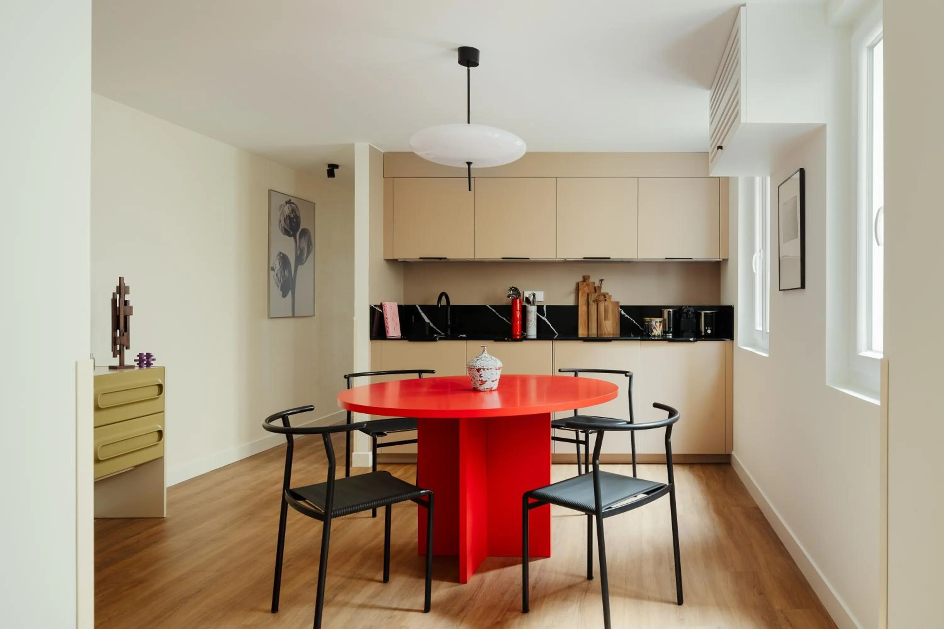 Coffee/tea facilities in Edgar Suites Marais - Temple
