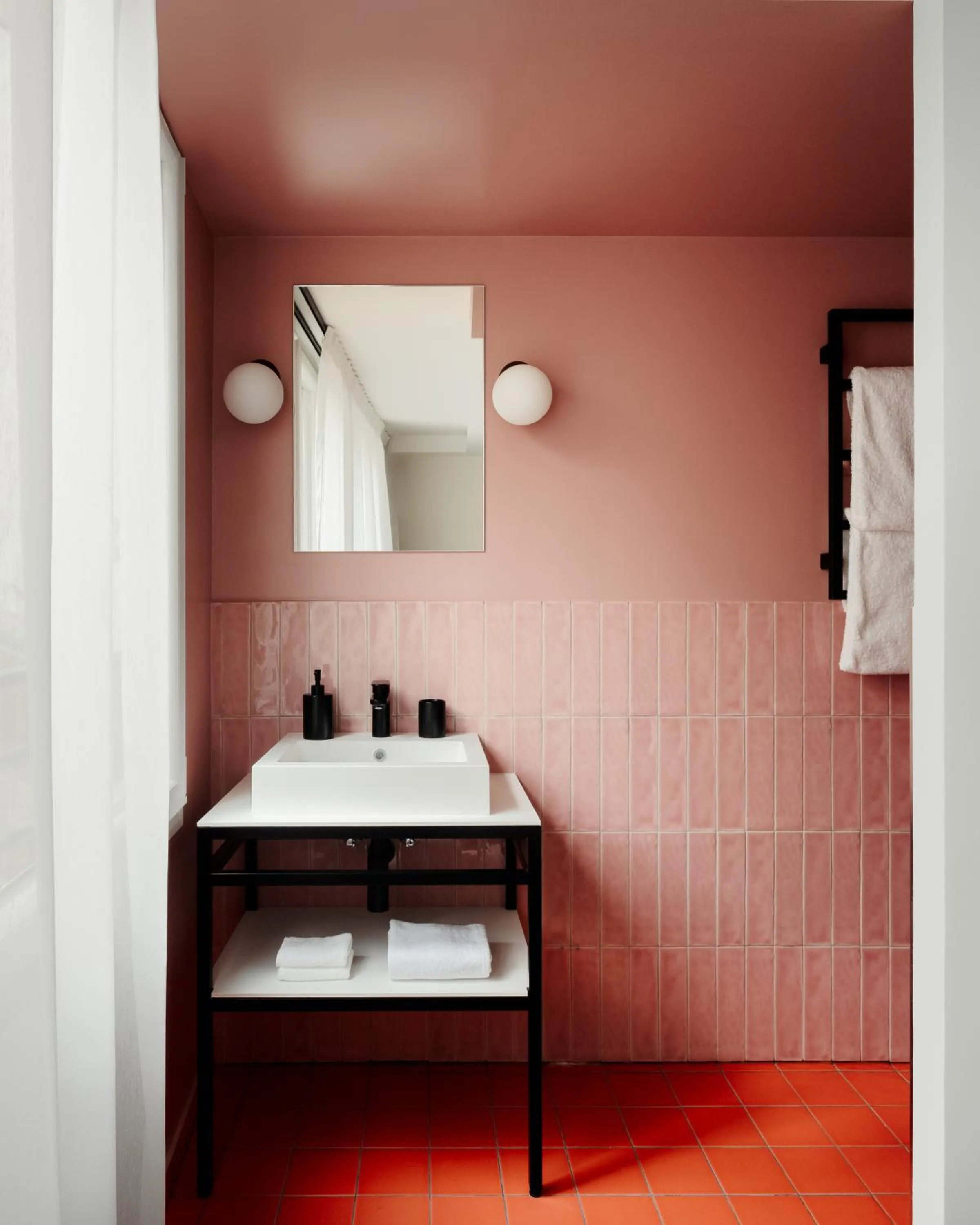 Bathroom in Edgar Suites Marais - Temple