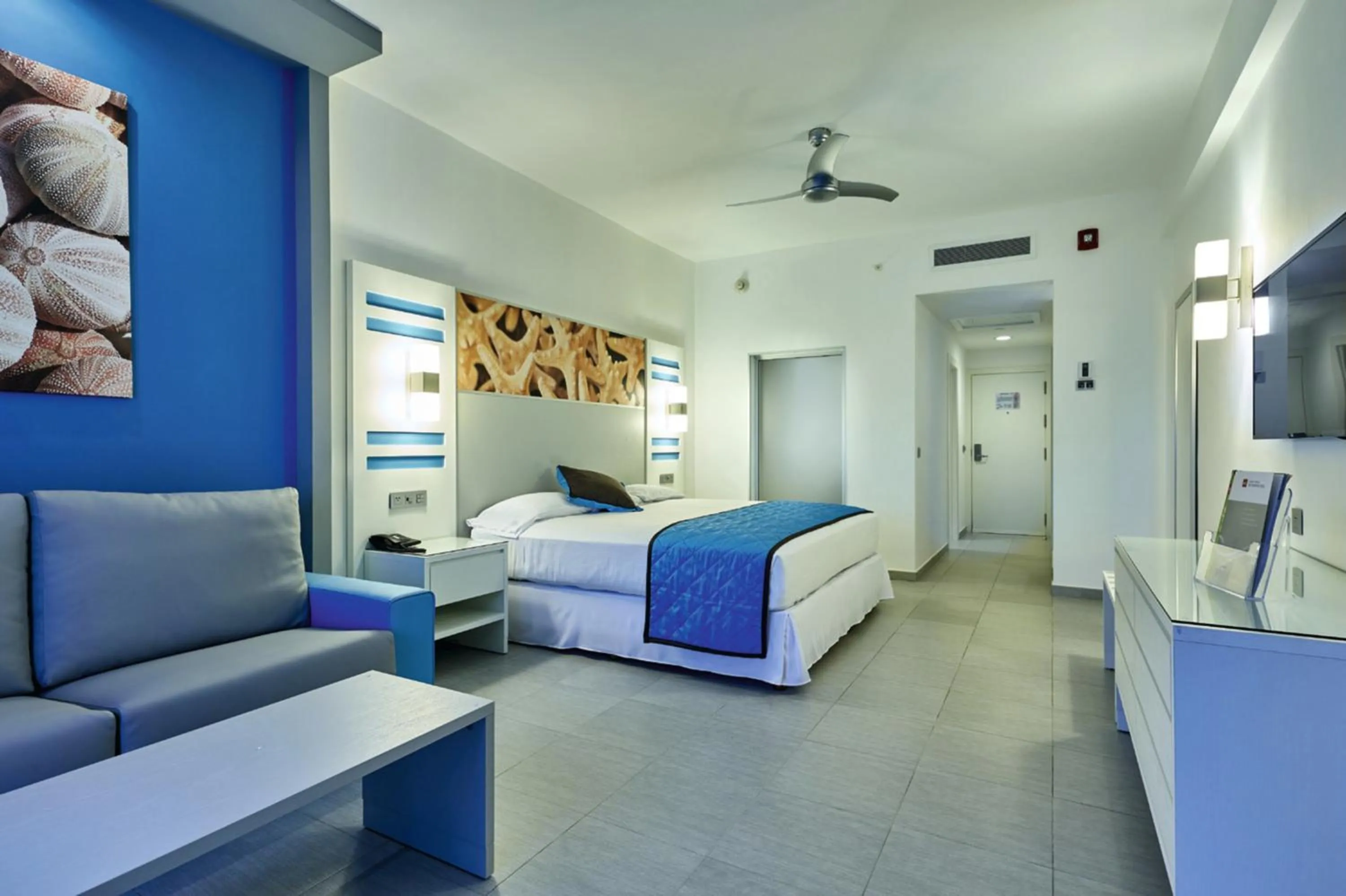 Photo of the whole room, Bed in Riu Dunamar - All Inclusive