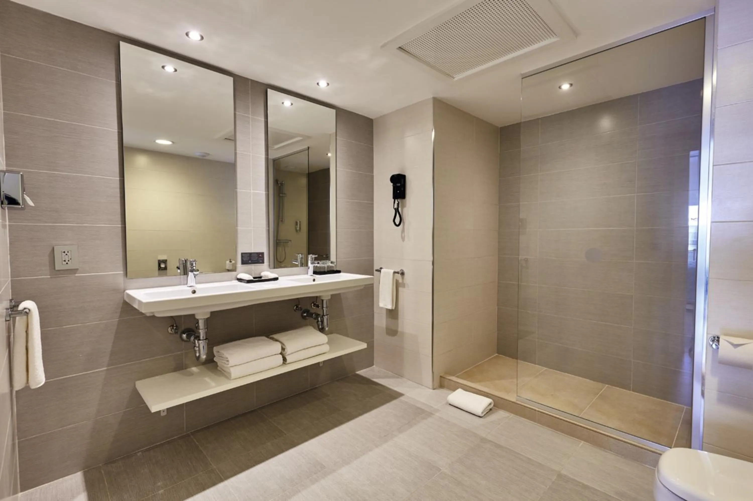 Shower in Riu Dunamar - All Inclusive