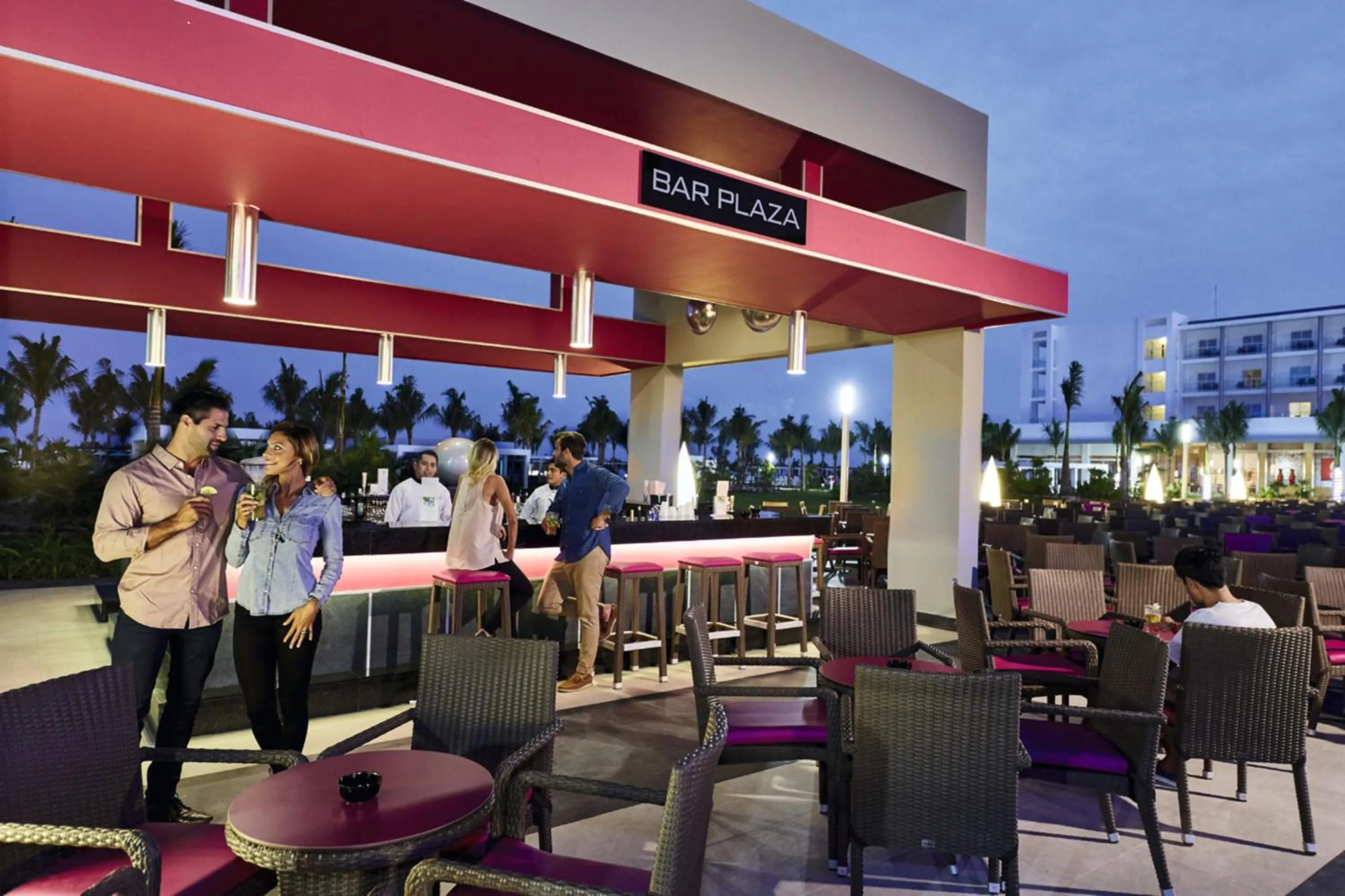 Lounge or bar in Riu Dunamar - All Inclusive
