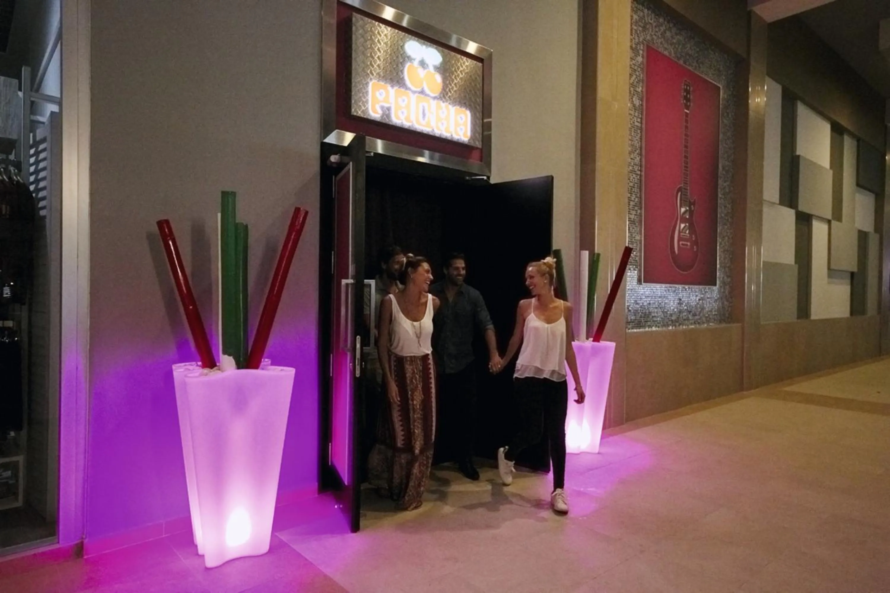 Nightclub / DJ in Riu Dunamar - All Inclusive