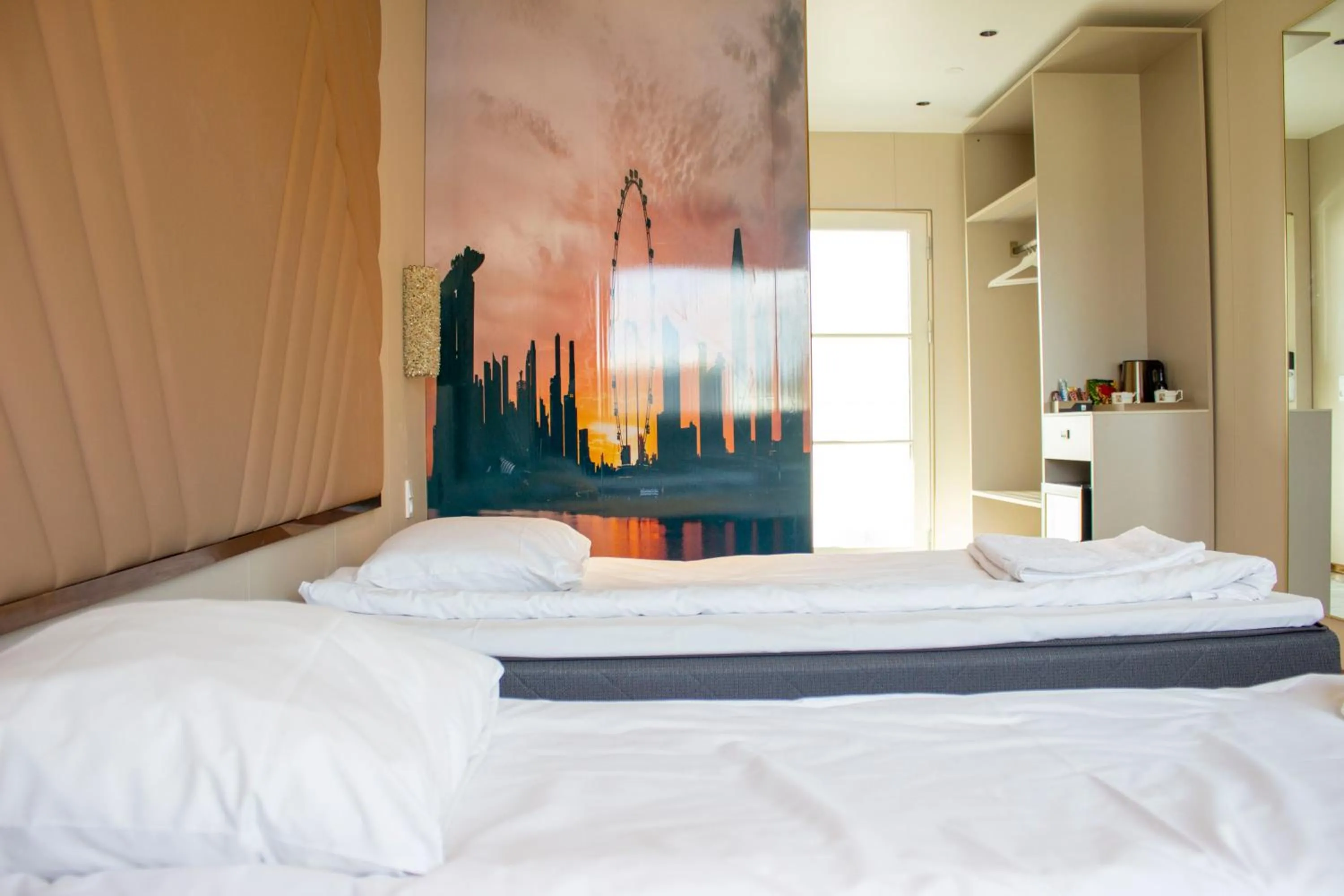 Bedroom, Bed in A Hotels Roskilde