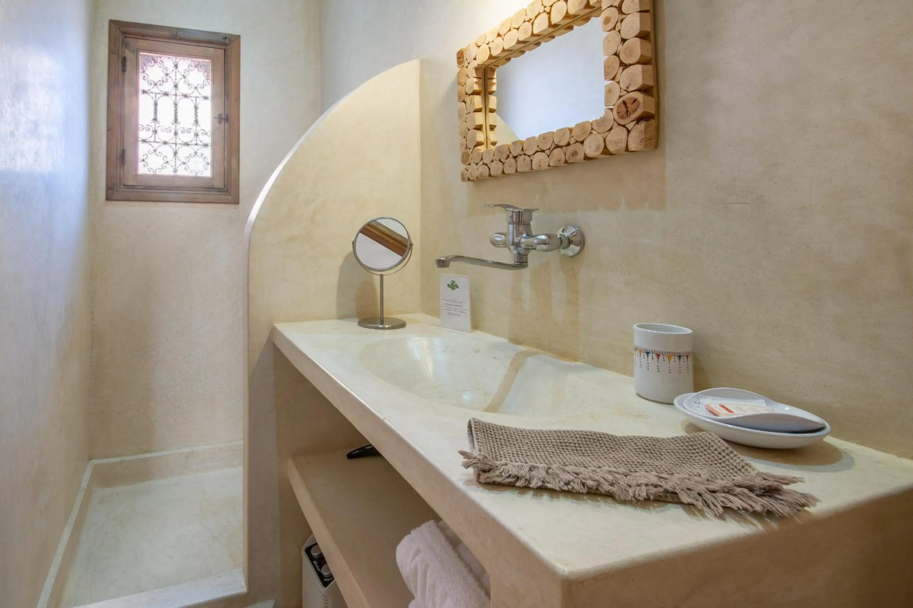 Bathroom in Riad Bab Aljana