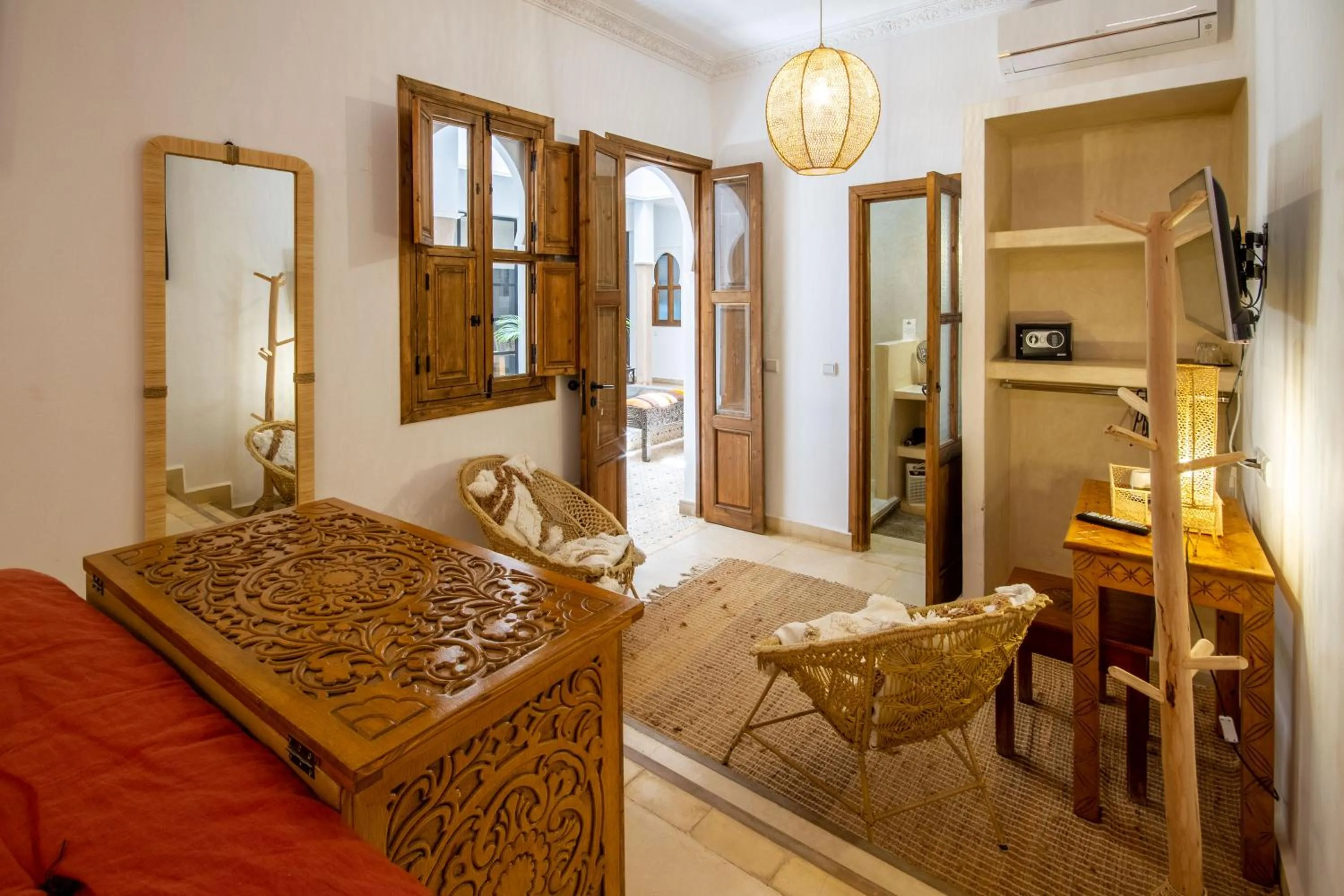 Photo of the whole room, Bed in Riad Bab Aljana