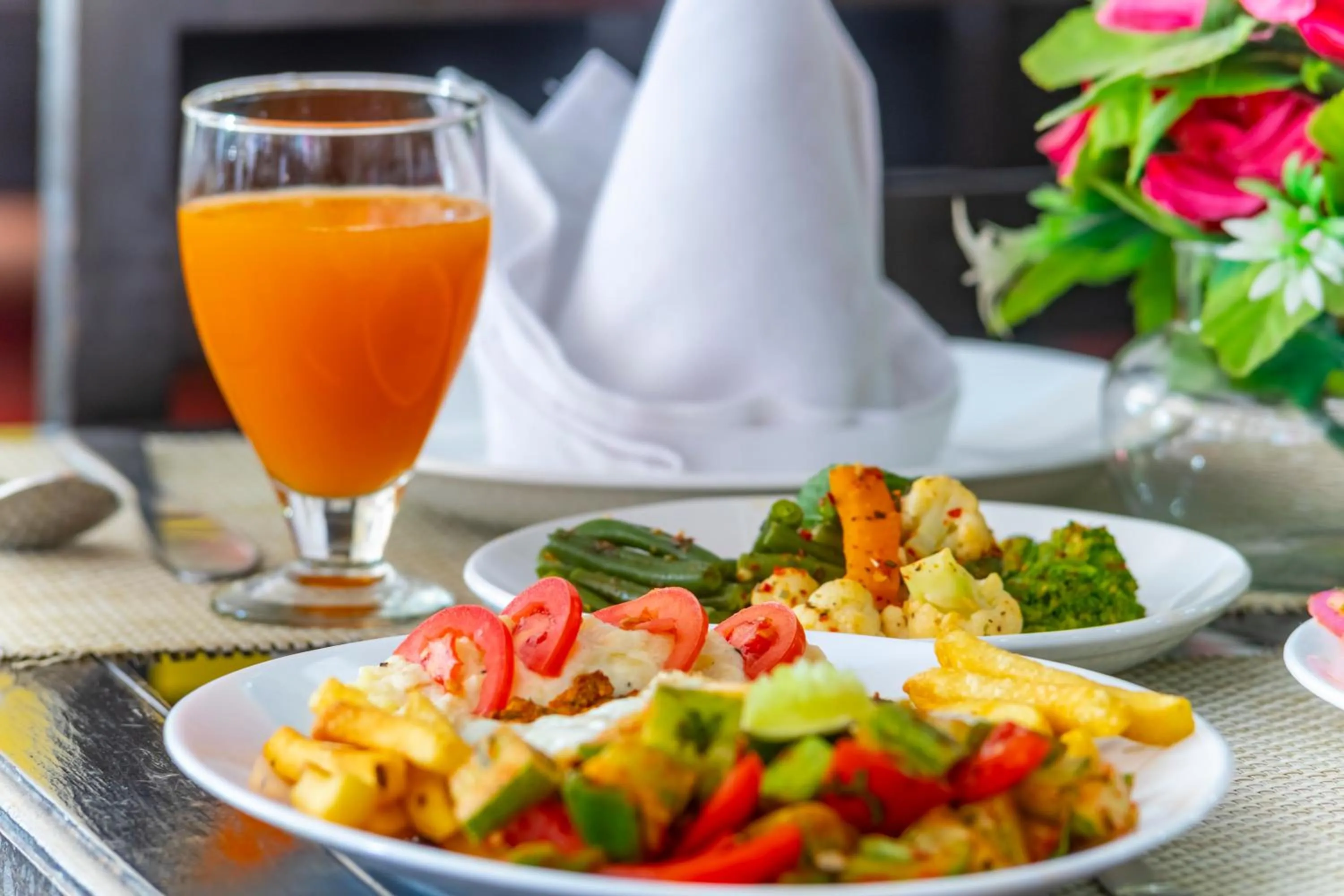 Food and drinks in Hotel Bob's N Barley Luxury Room Best Hotel in McLeod Ganj