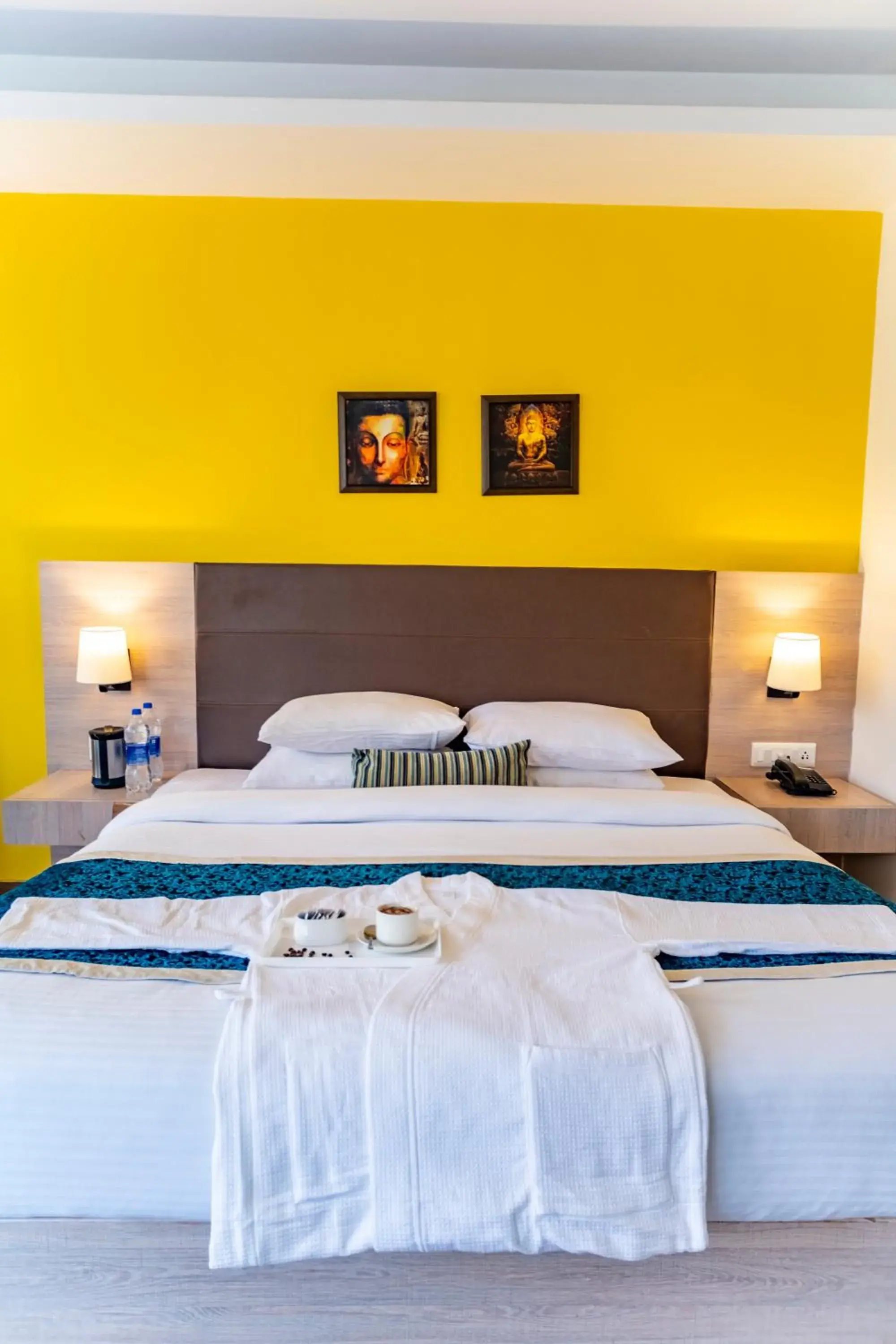 Bed in Hotel Bob's N Barley Luxury Room Best Hotel in McLeod Ganj Bed in Hotel Bob's N Barley Luxury Room Best Hotel in McLeod Ganj