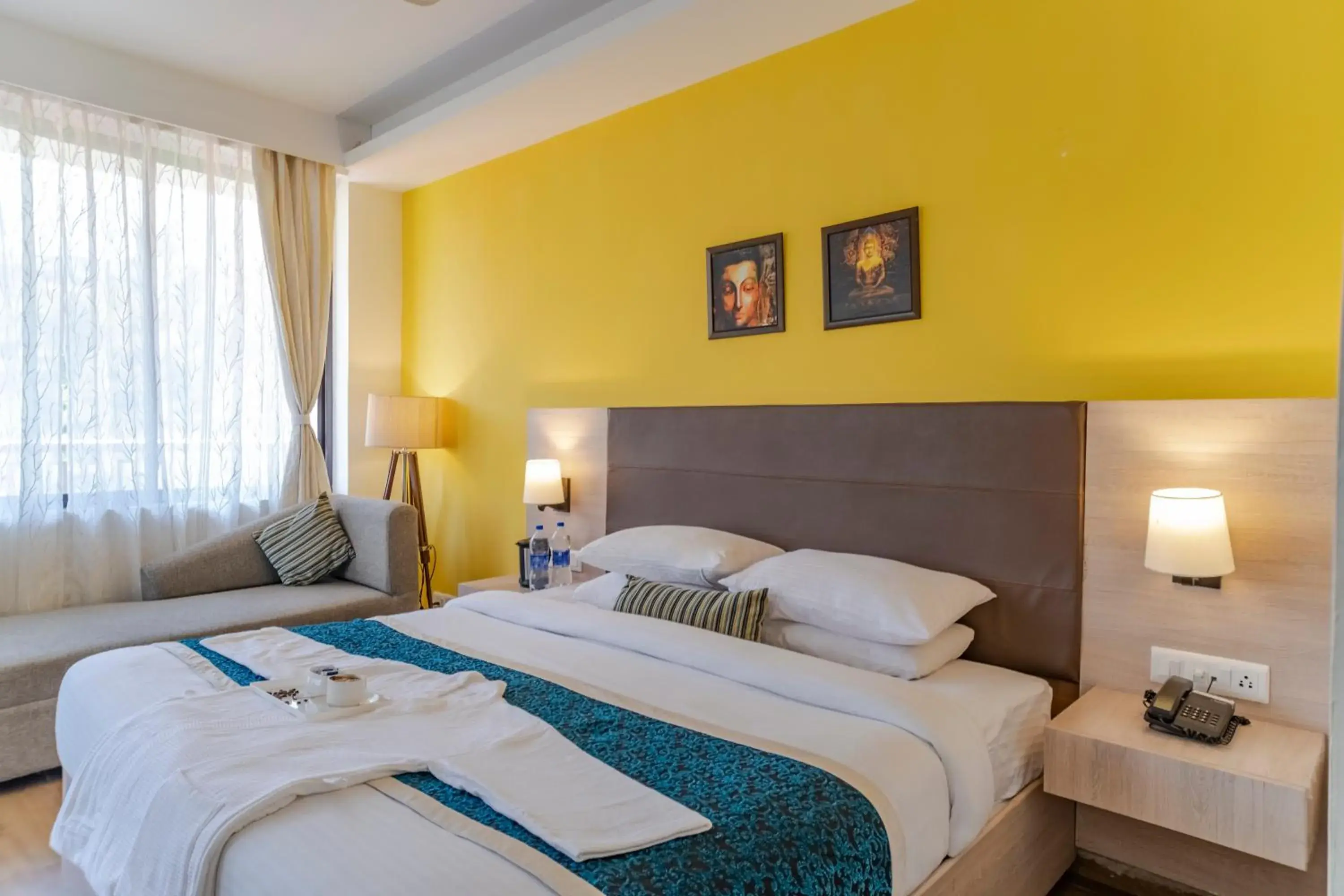 Bed in Hotel Bob's N Barley Luxury Room Best Hotel in McLeod Ganj Bed in Hotel Bob's N Barley Luxury Room Best Hotel in McLeod Ganj