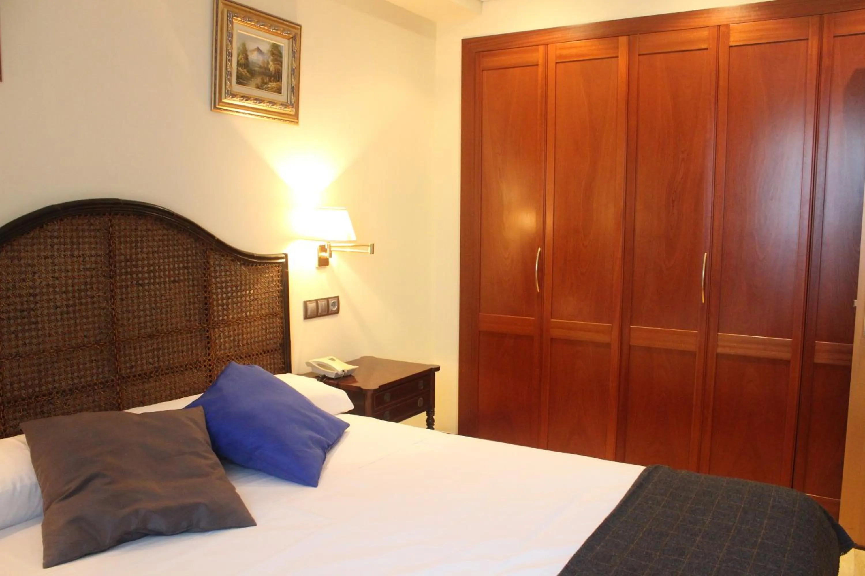 Bedroom, Bed in Santiago Apartments Bilbao