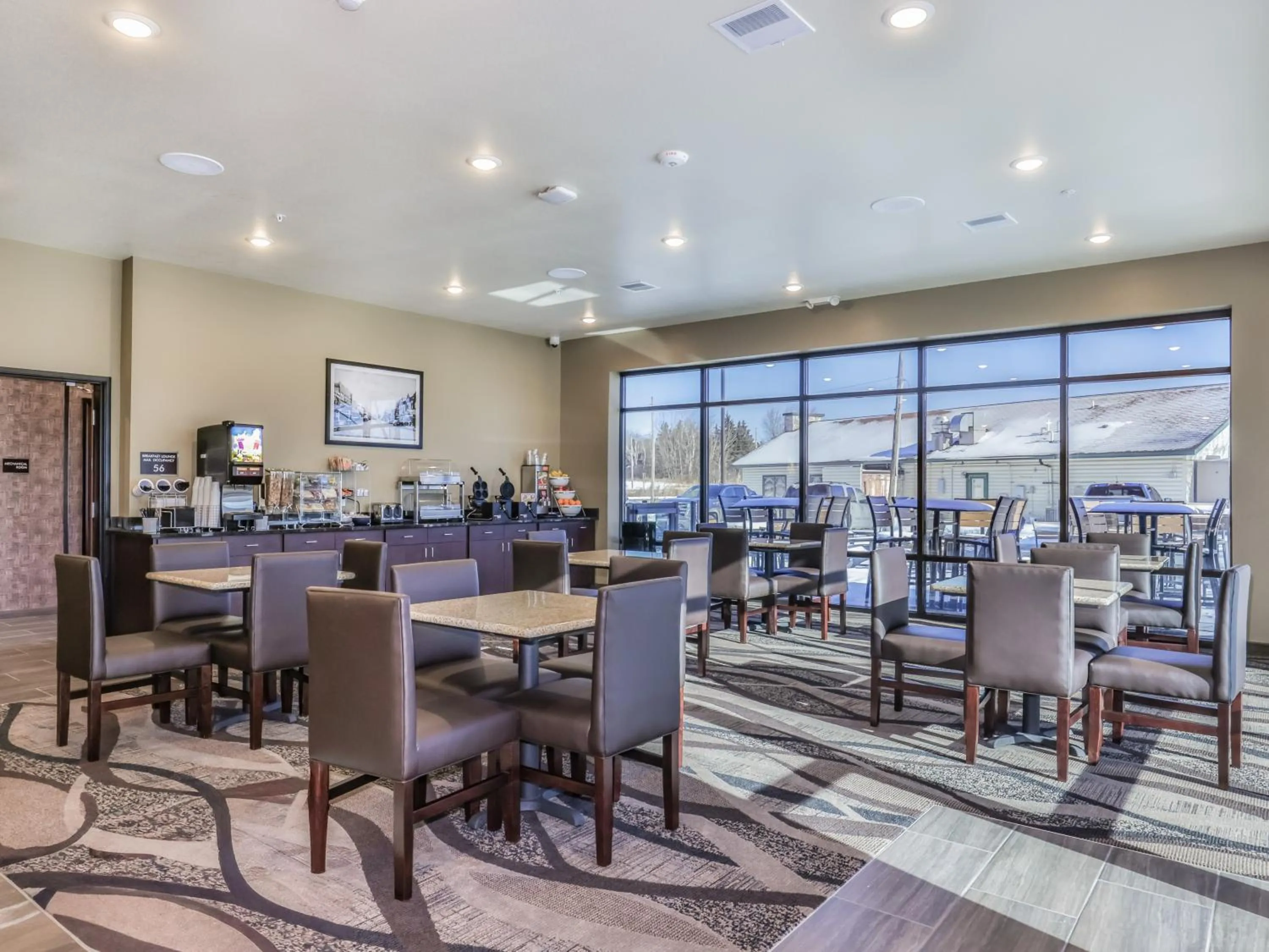 Breakfast in Cobblestone Hotel & Suites - Rhinelander